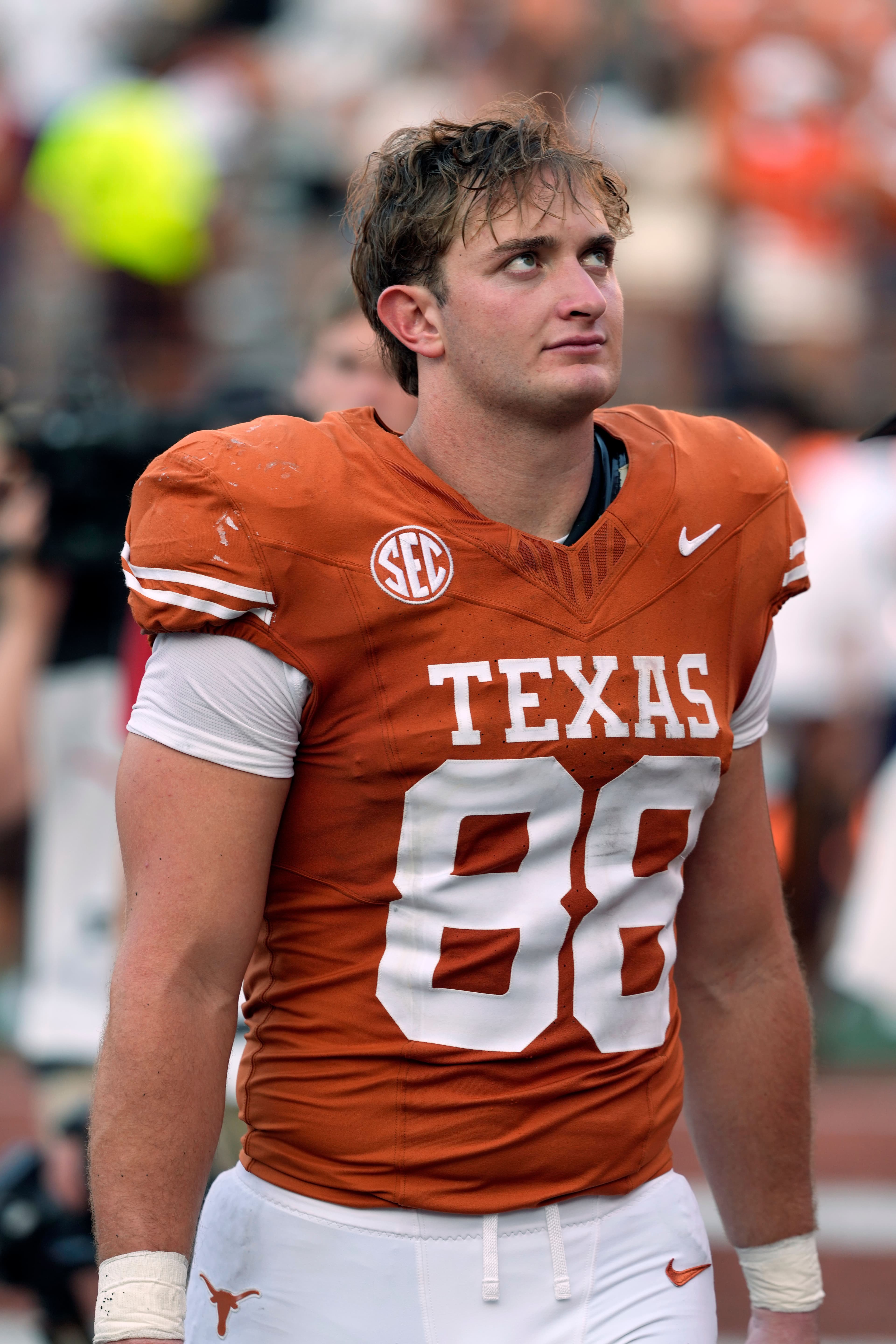 Texas TE Jack Endries selected No. 221 by the Cincinnati Bengals