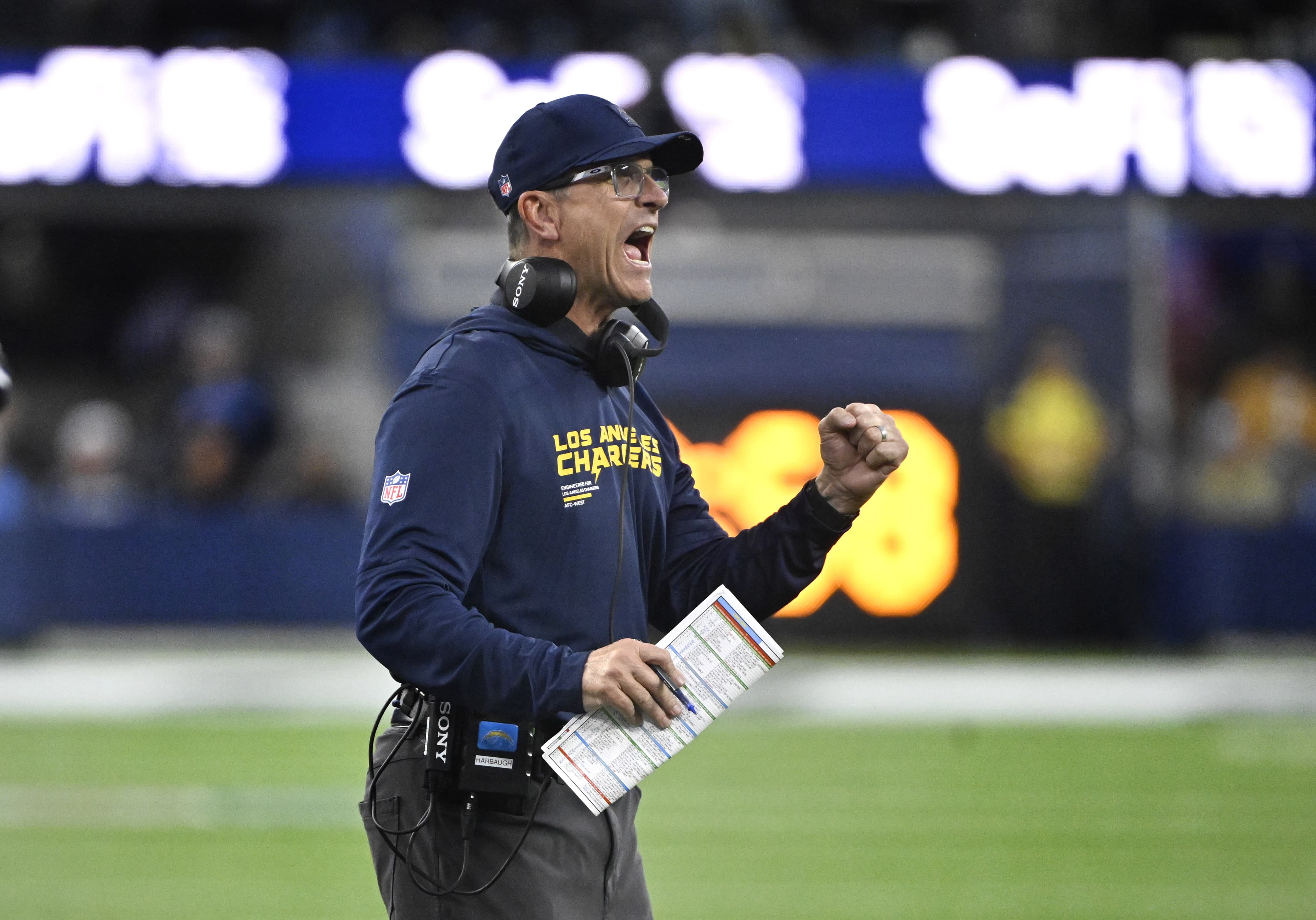 Chargers trade out of 3rd round, own 7 picks on Day 3