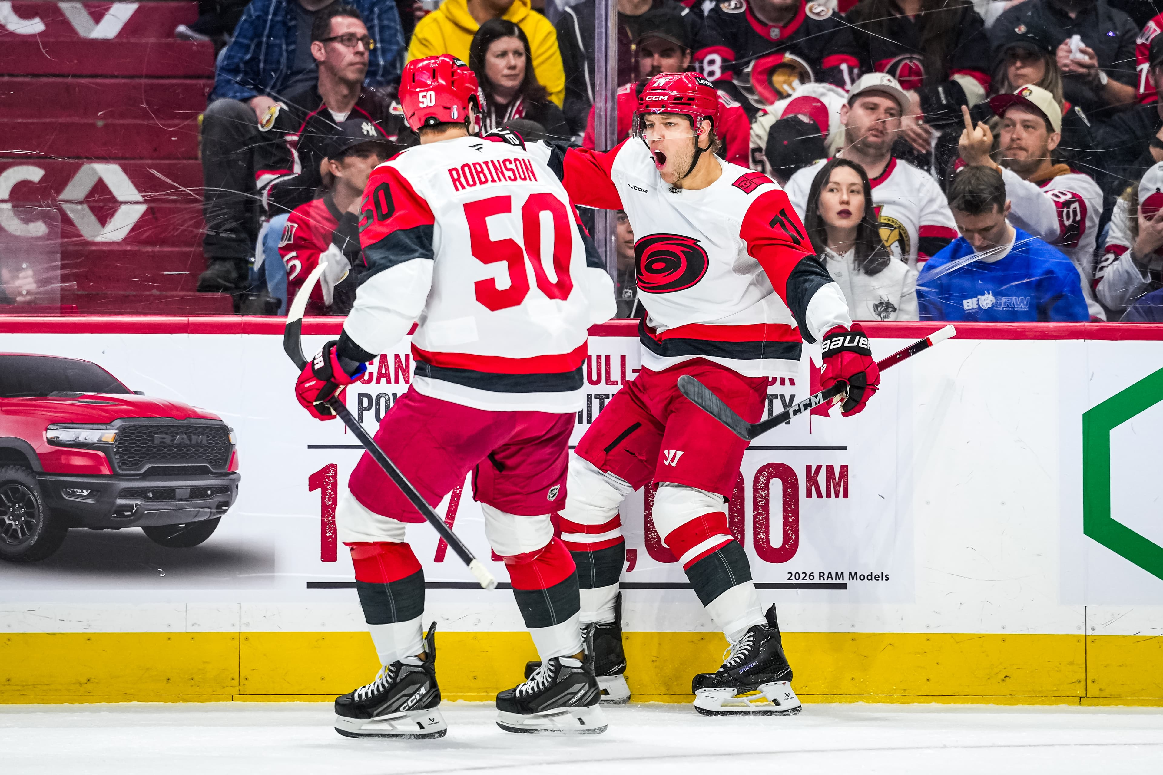 Hurricanes eliminate Senators with 4-2 win, advance to second round