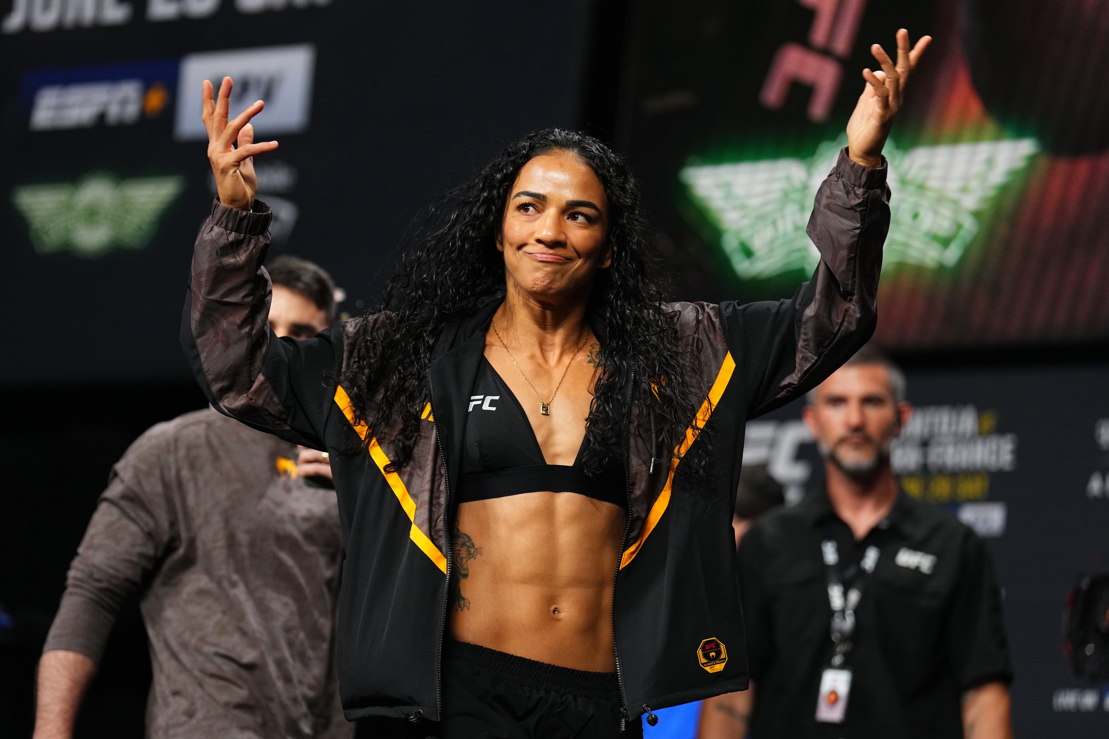 UFC vet Viviane Araujo doesn’t expect easy fights in PFL but debut opponent Shanna Young ‘screwed’ in Chicago