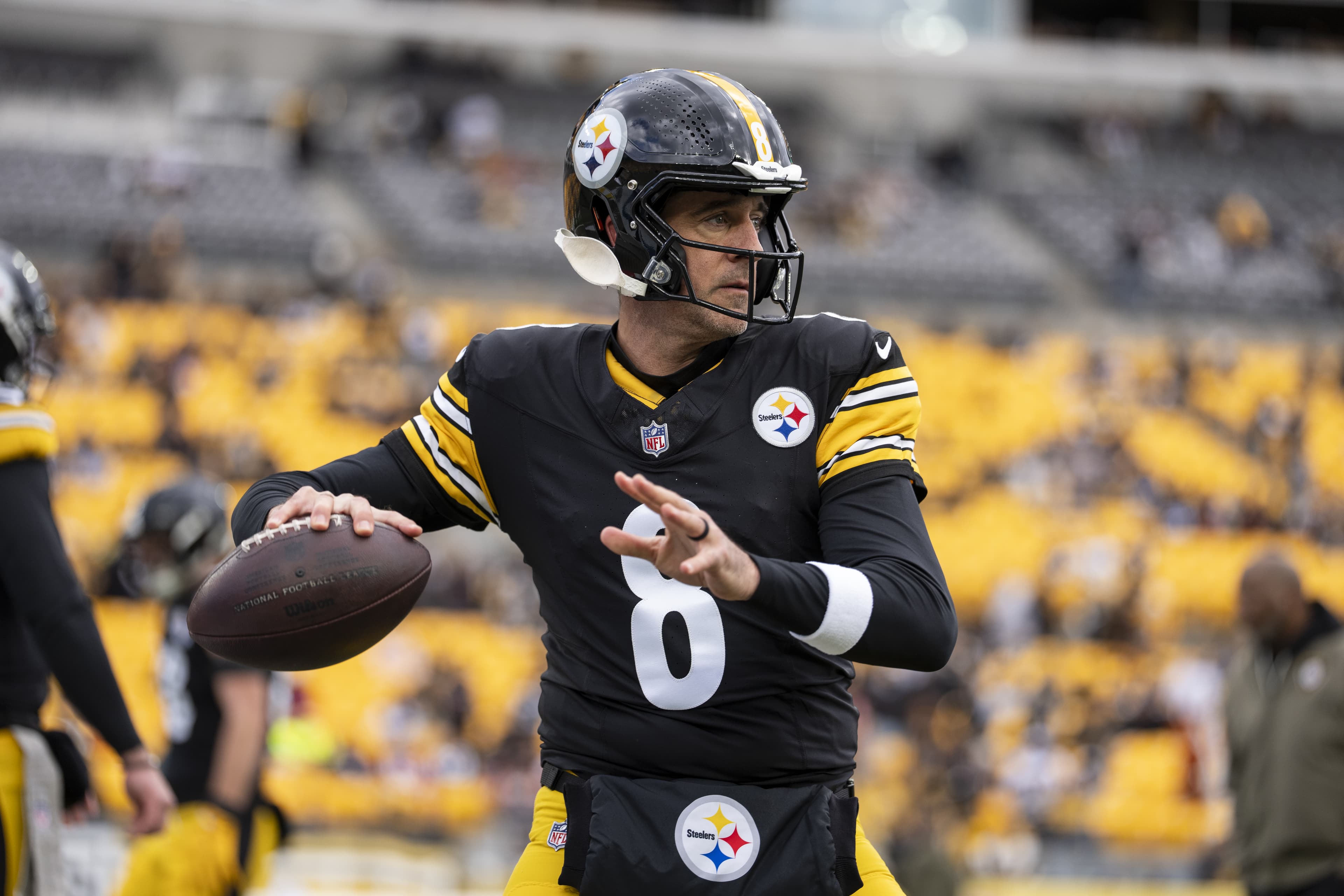 Aaron Rodgers expected to re-sign with Steelers this weekend