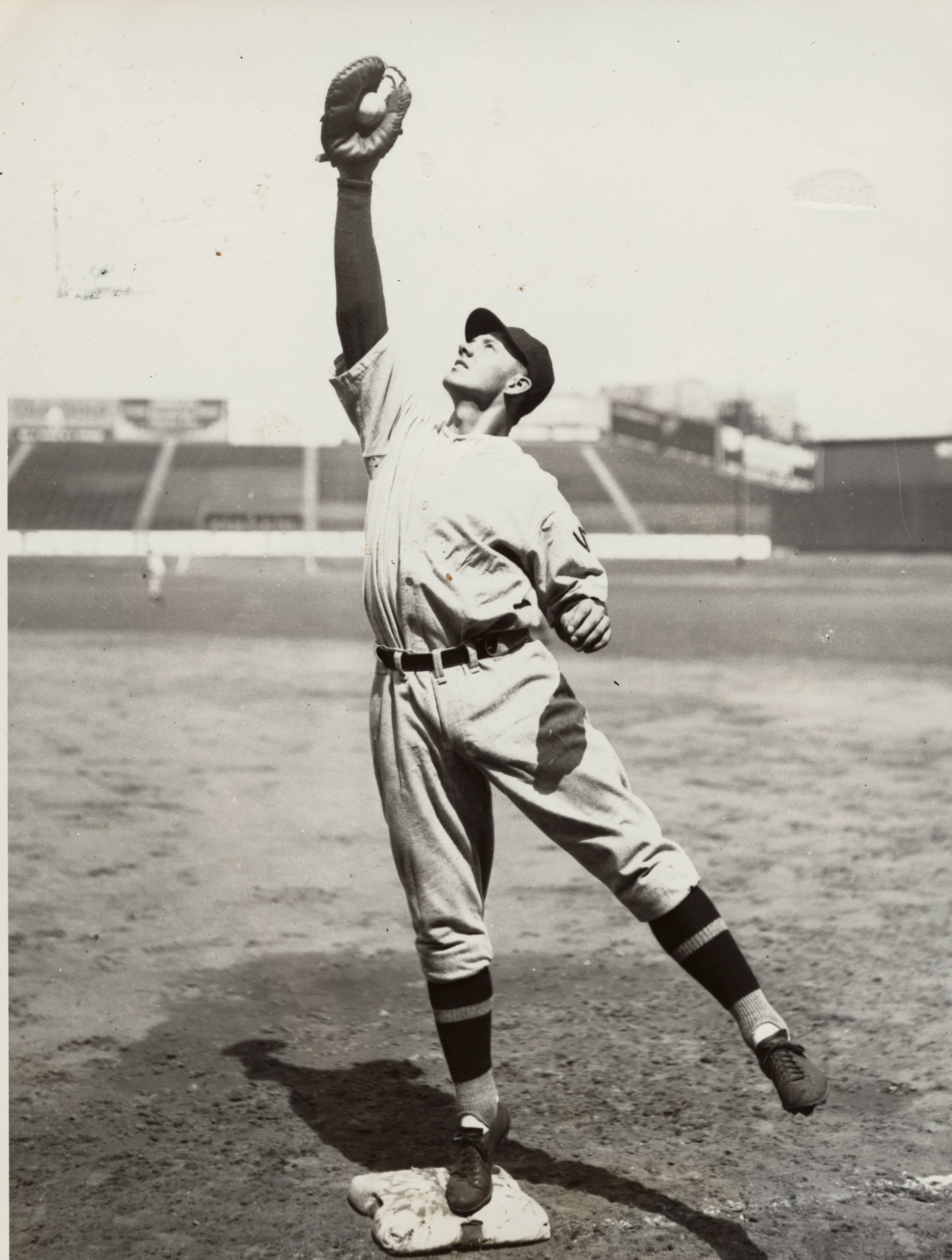 Game-Changing Pitcher Breaks Yankees' Record!