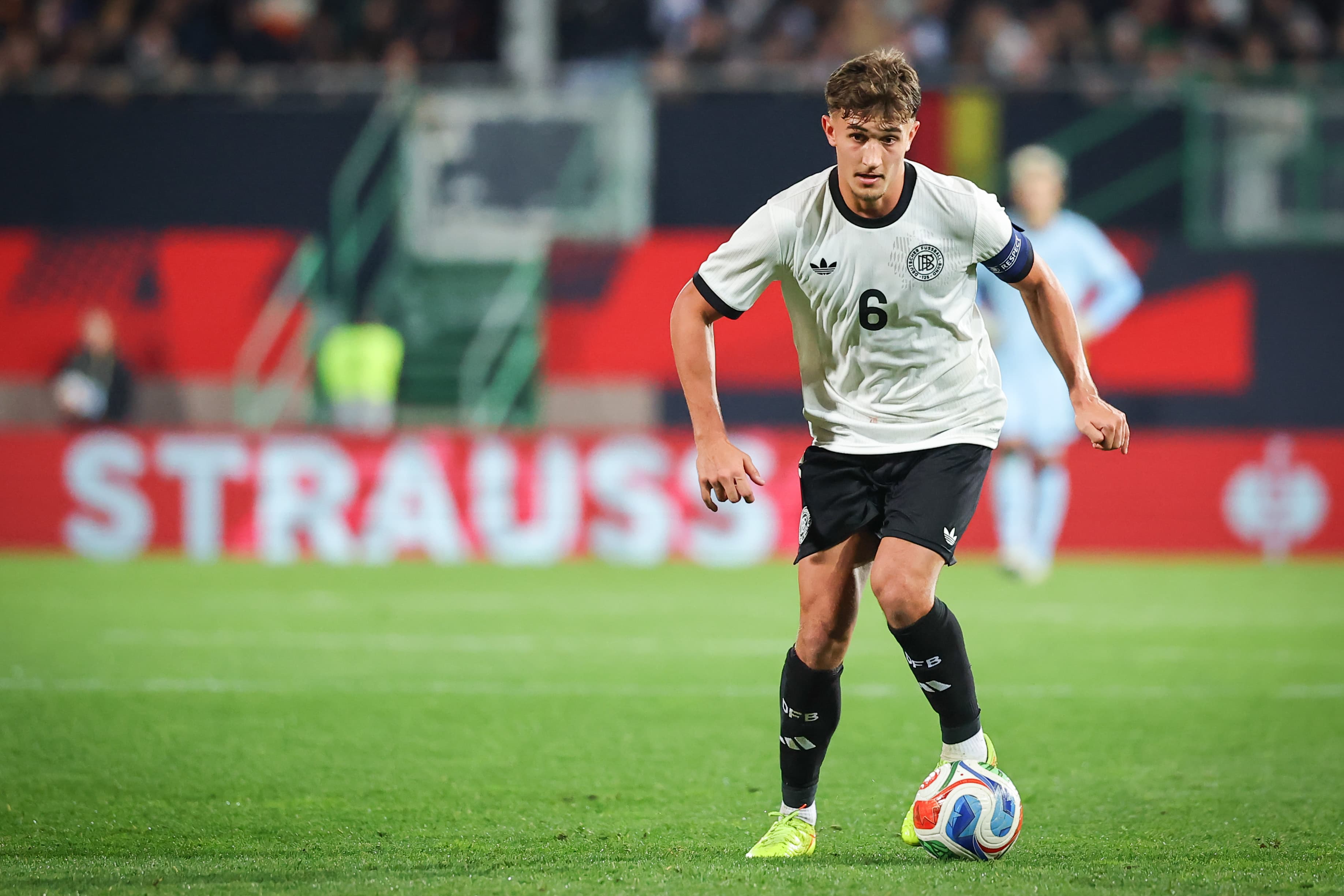 Germany's Head Coach Ignores Bischof for March 23rd Squad Panel