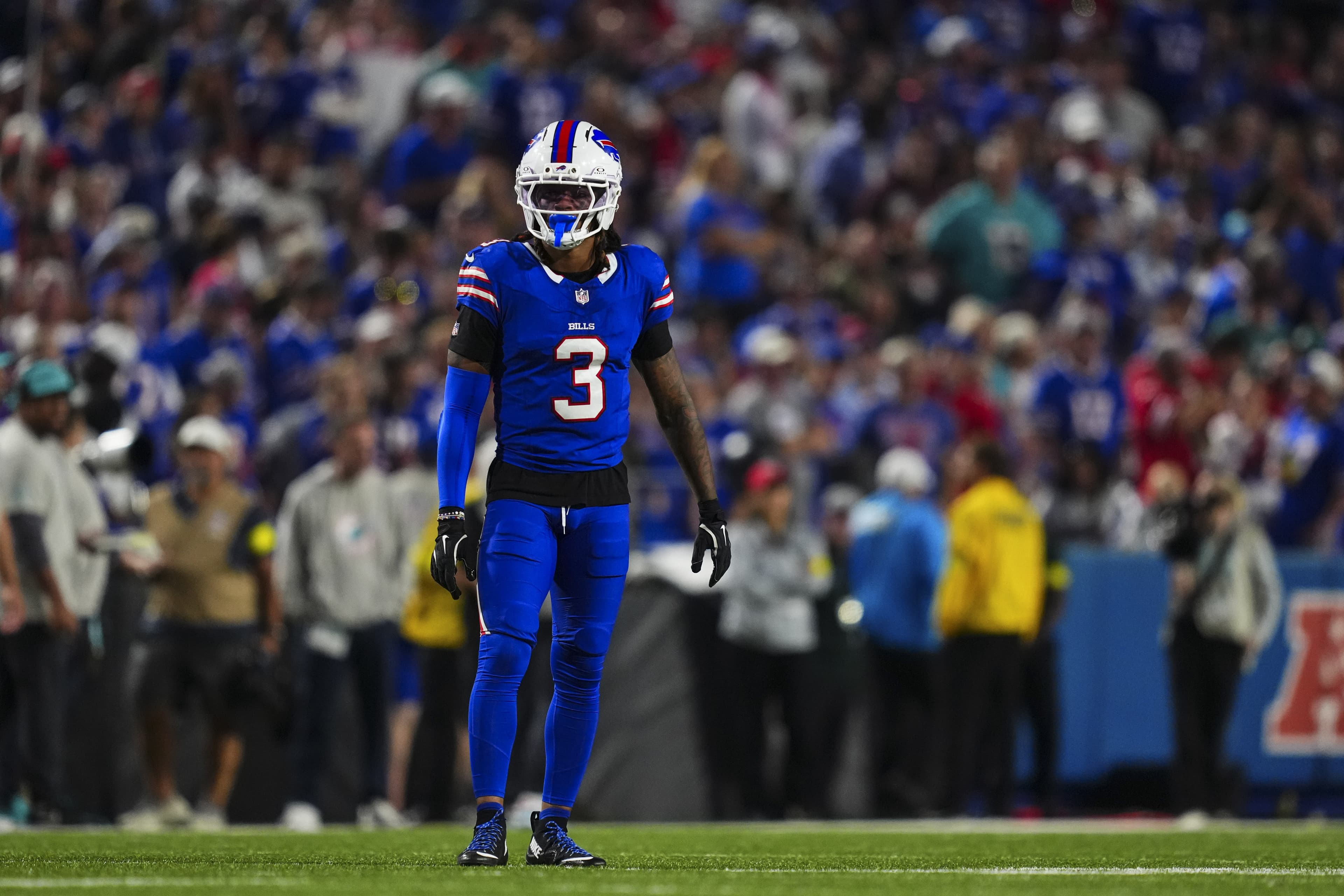 Buffalo Bills bring back safety Damar Hamlin