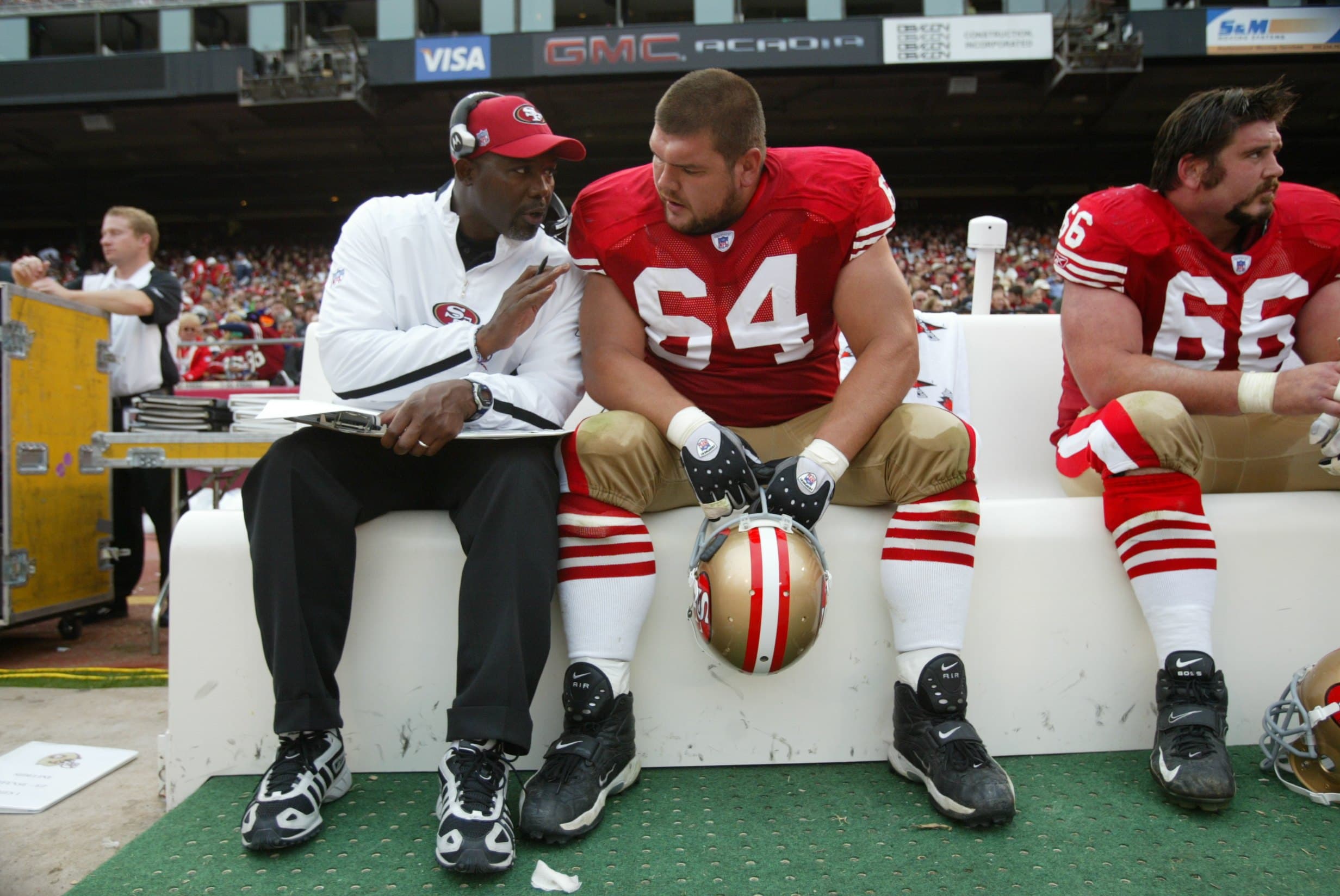 What new offensive line coach, George Warhop, brings to the Browns