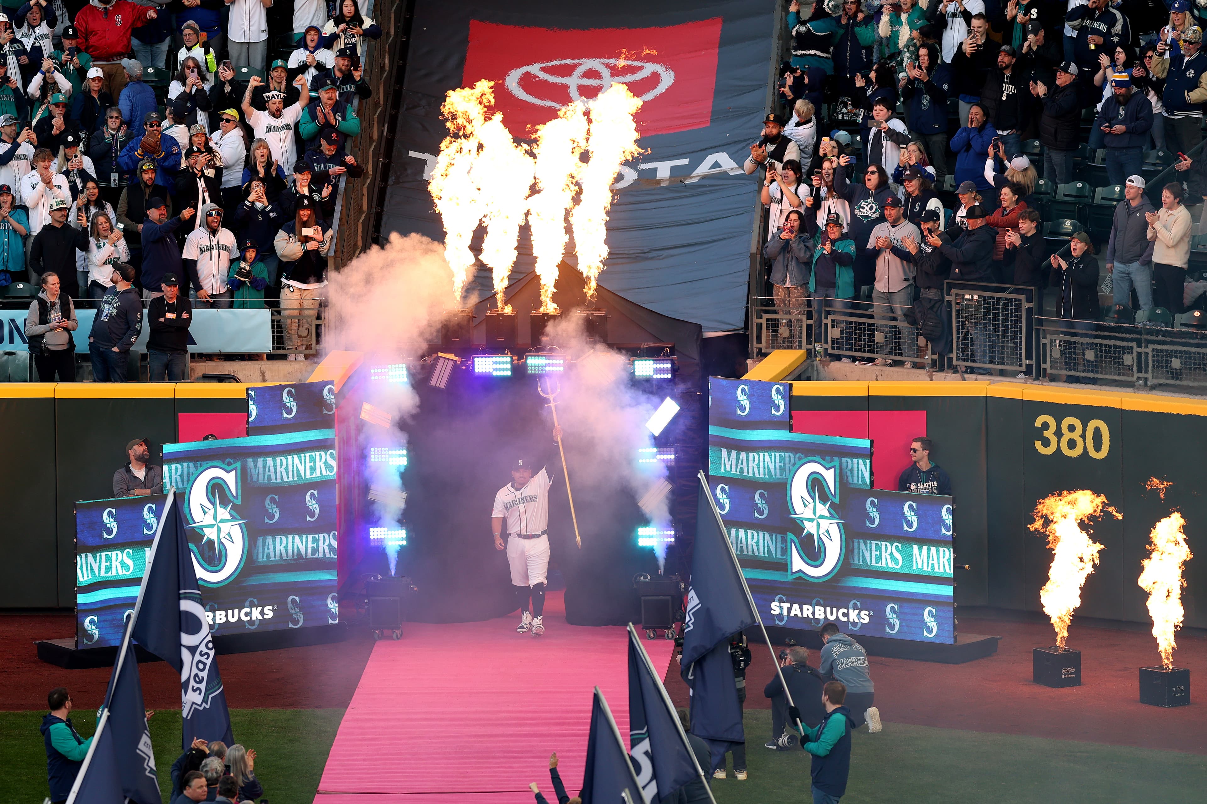 Mariners and KING 5 announce plan to air 10 games on over-the-air cable for free in 2026