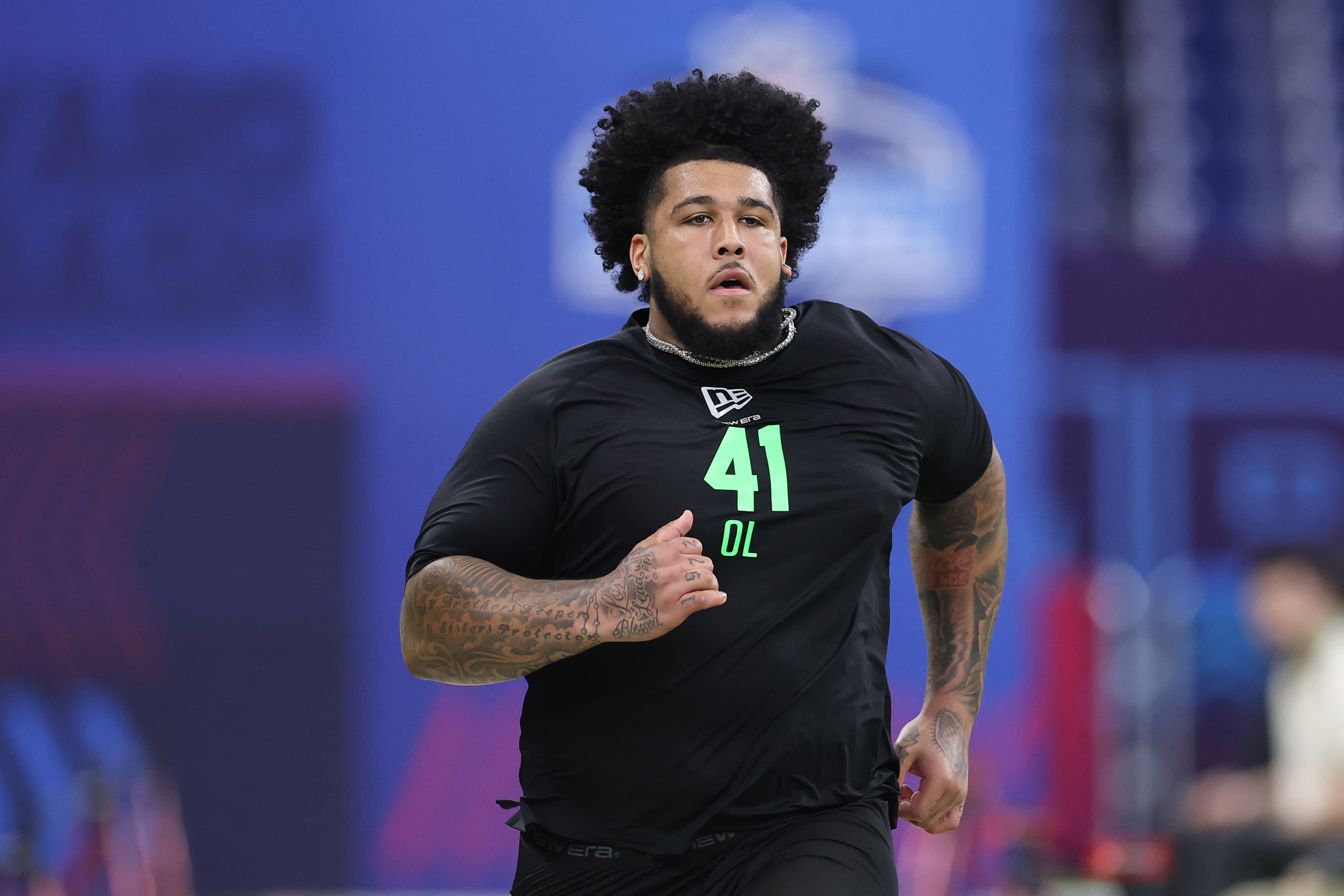 The 49ers continue to look at projected first round offensive tackles