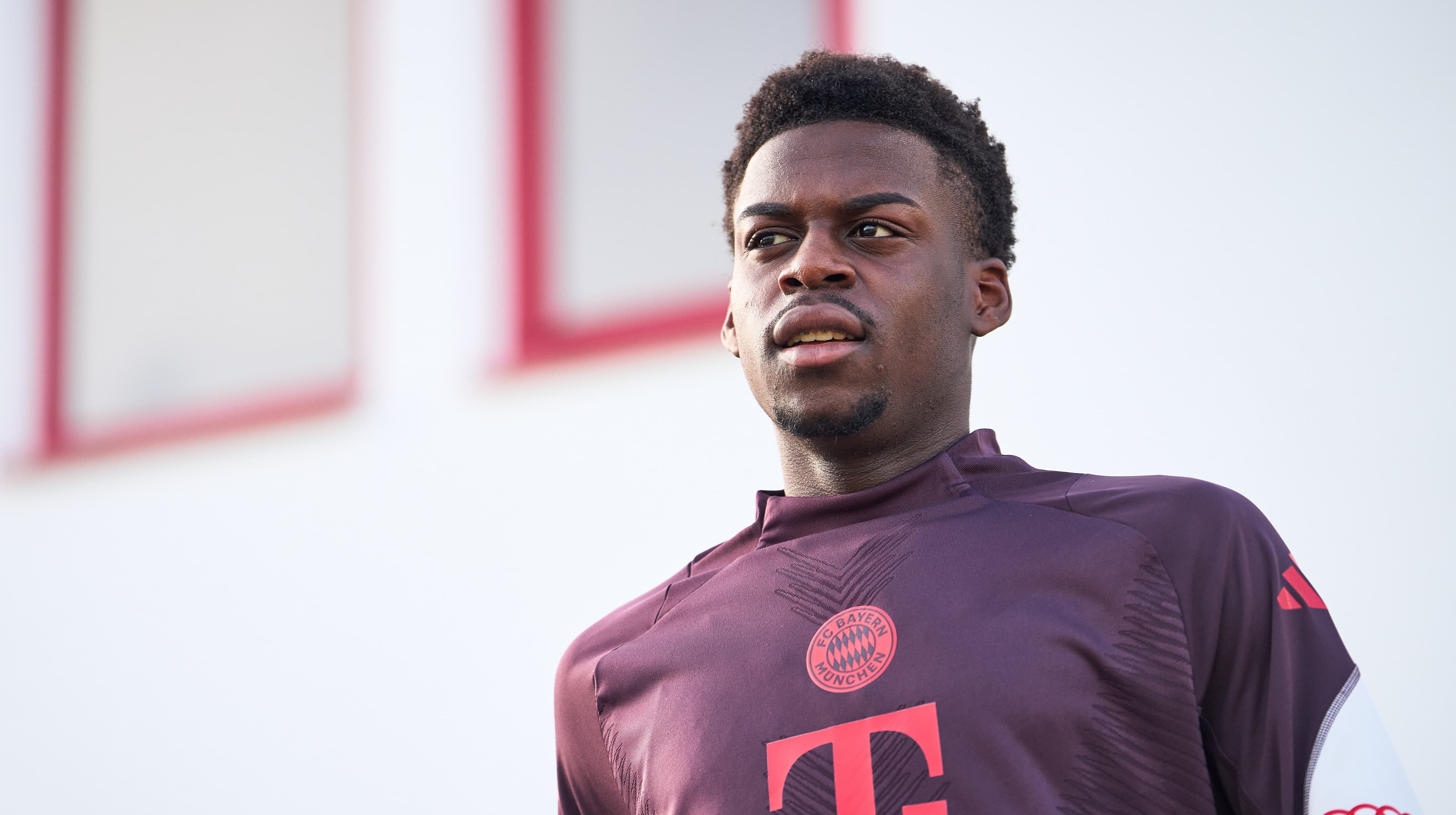 Bayern Munich News: FC Bayern has price in mind for Noël Aséko Nkili; Jadon Sancho back to BVB?; and MORE!