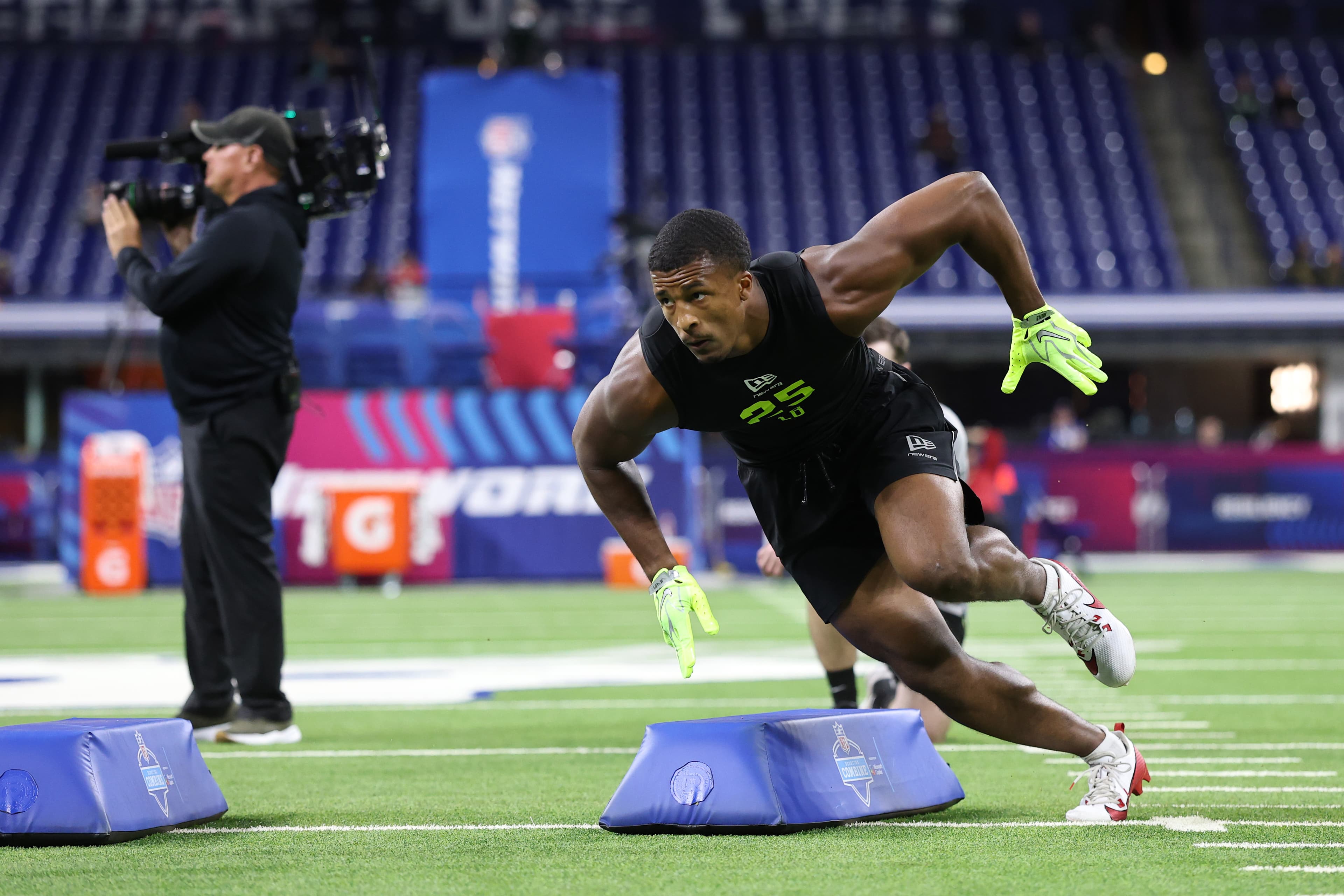 NY Giants draft odds: Sonny Styles the betting favorite at pick No. 5