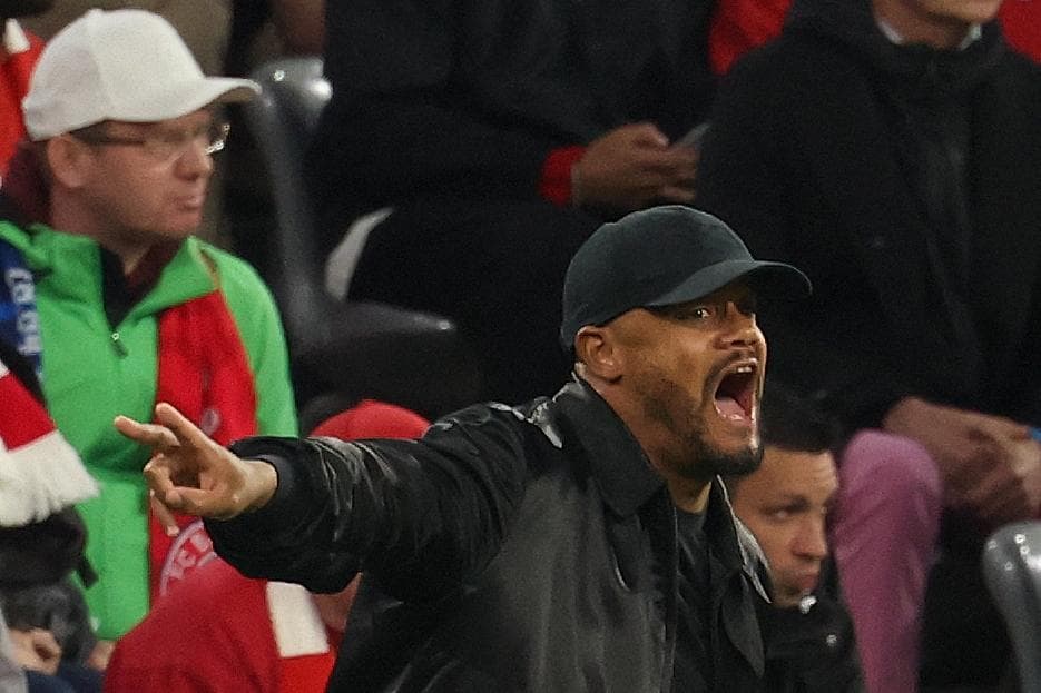 Vincent Kompany says Bayern will return stronger, chides refereeing decisions