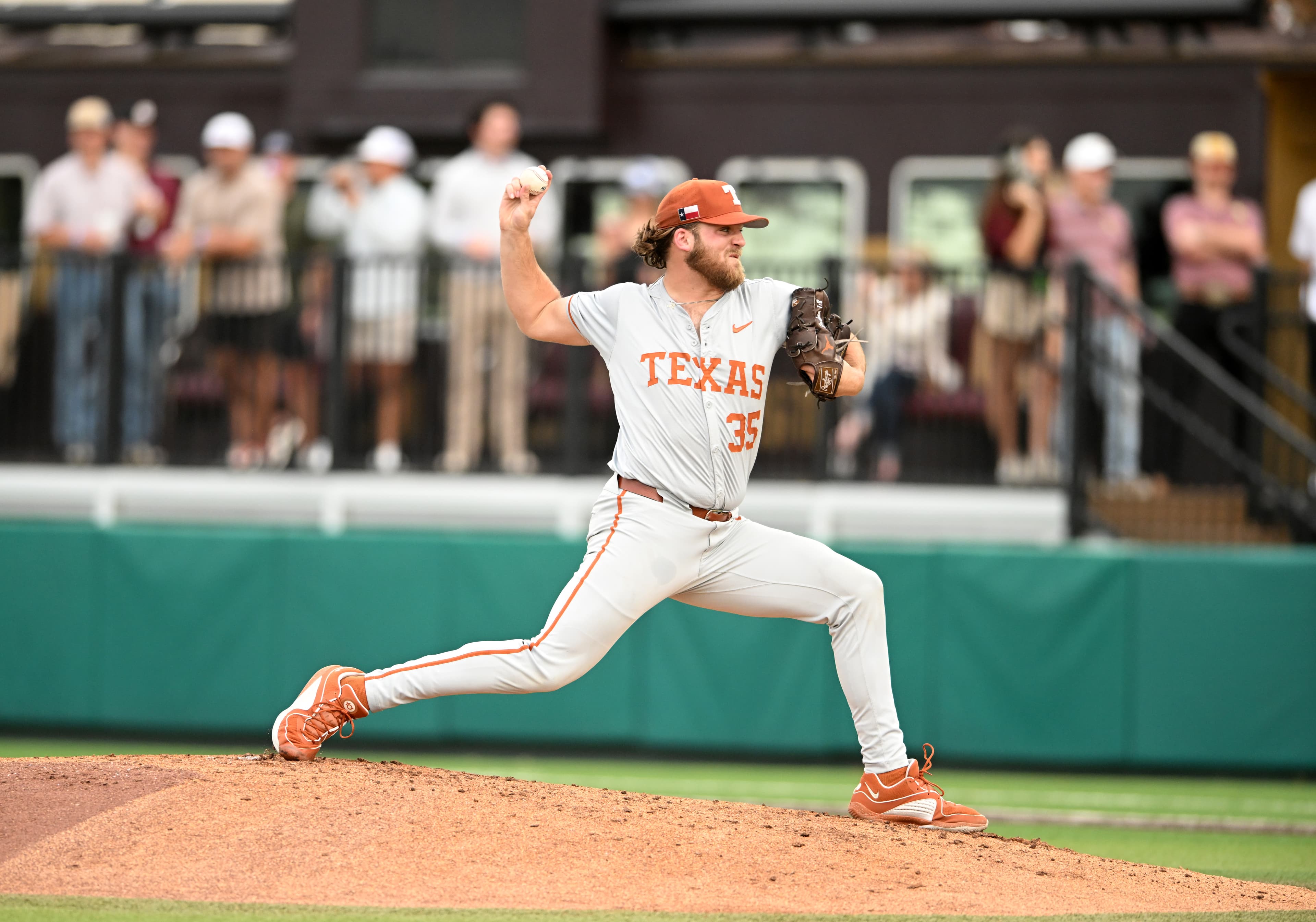Longhorns Daily News: Texas RHP Sam Cozart tapped for second time as SEC Freshman of the Week
