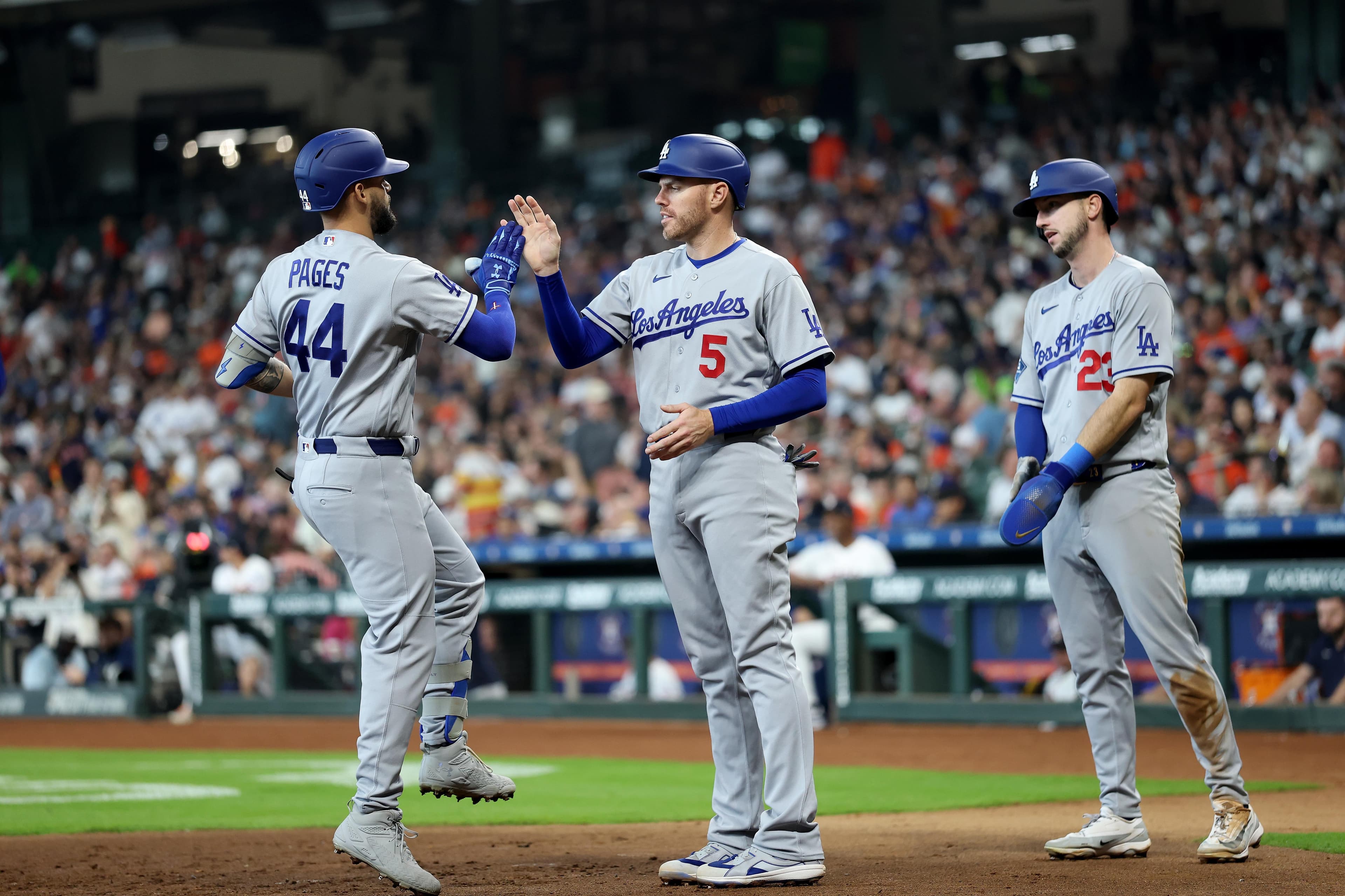 Dodgers have happy flight home after offensive explosion and good news about Tyler Glasnow