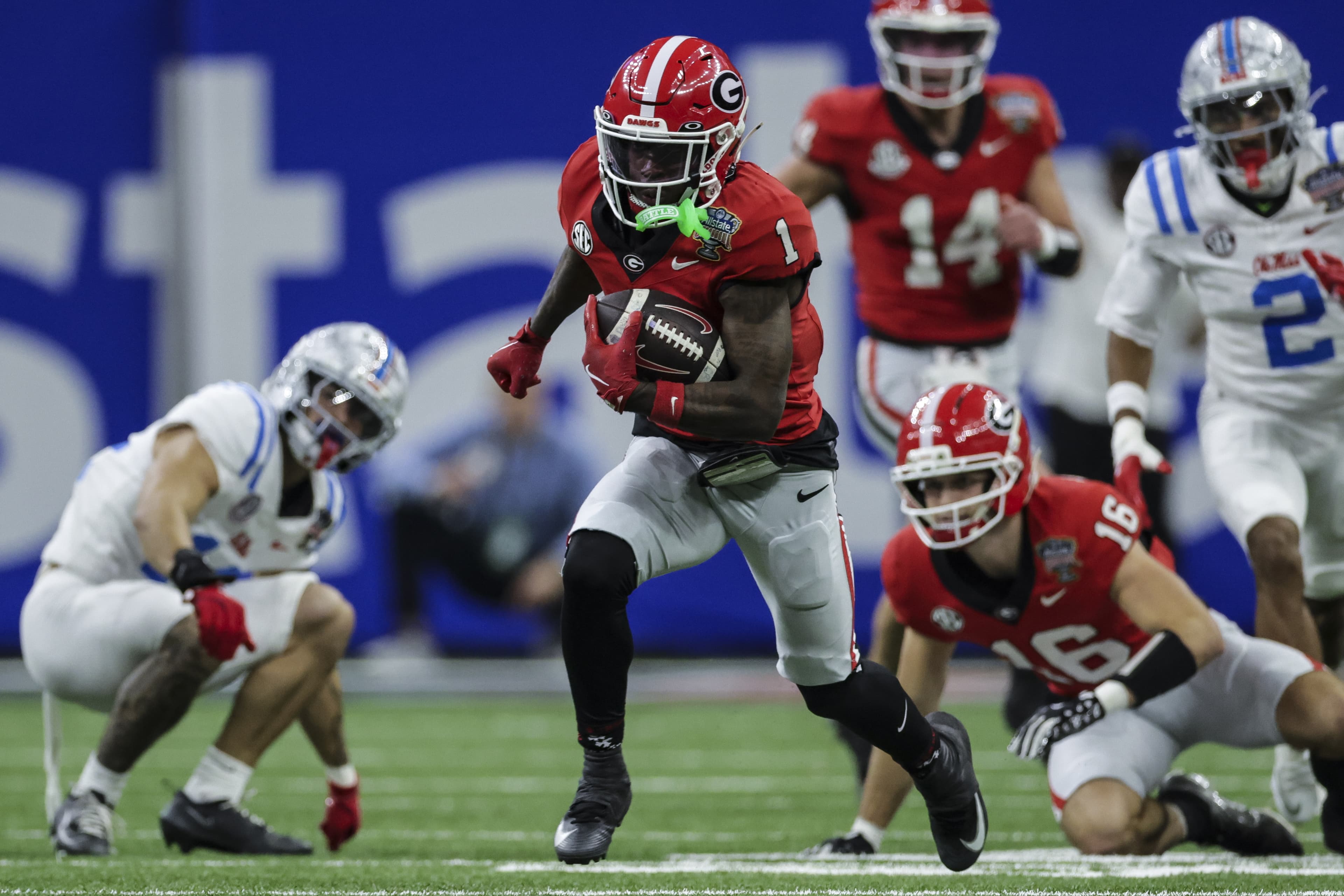 Atlanta Falcons draft former Georgia Bulldog Zachariah Branch in 3rd round of 2026 NFL Draft