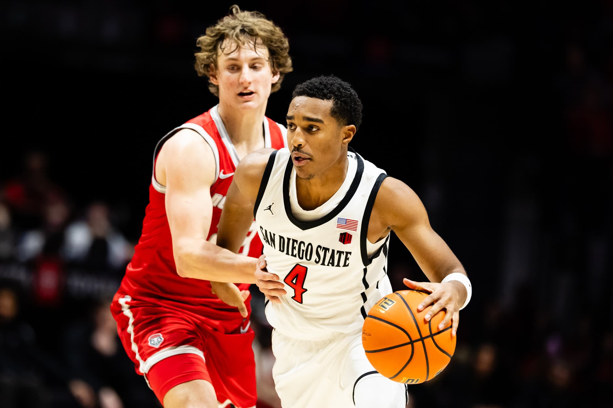 New Headline: Lions of the Mountains Bested Stormy Cyclones in Heart-Pounding Clash!