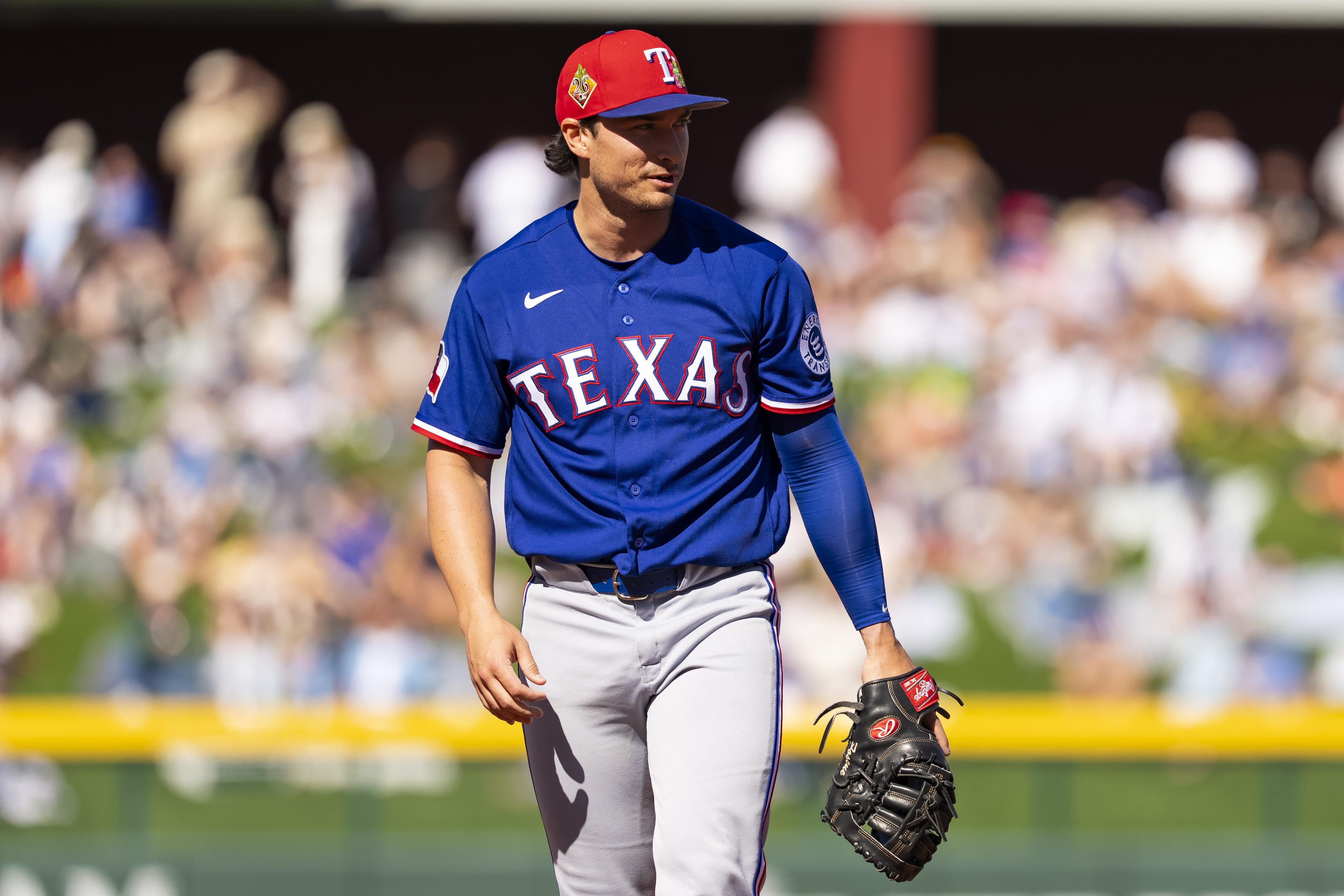 Smith to the i.l., Foscue up