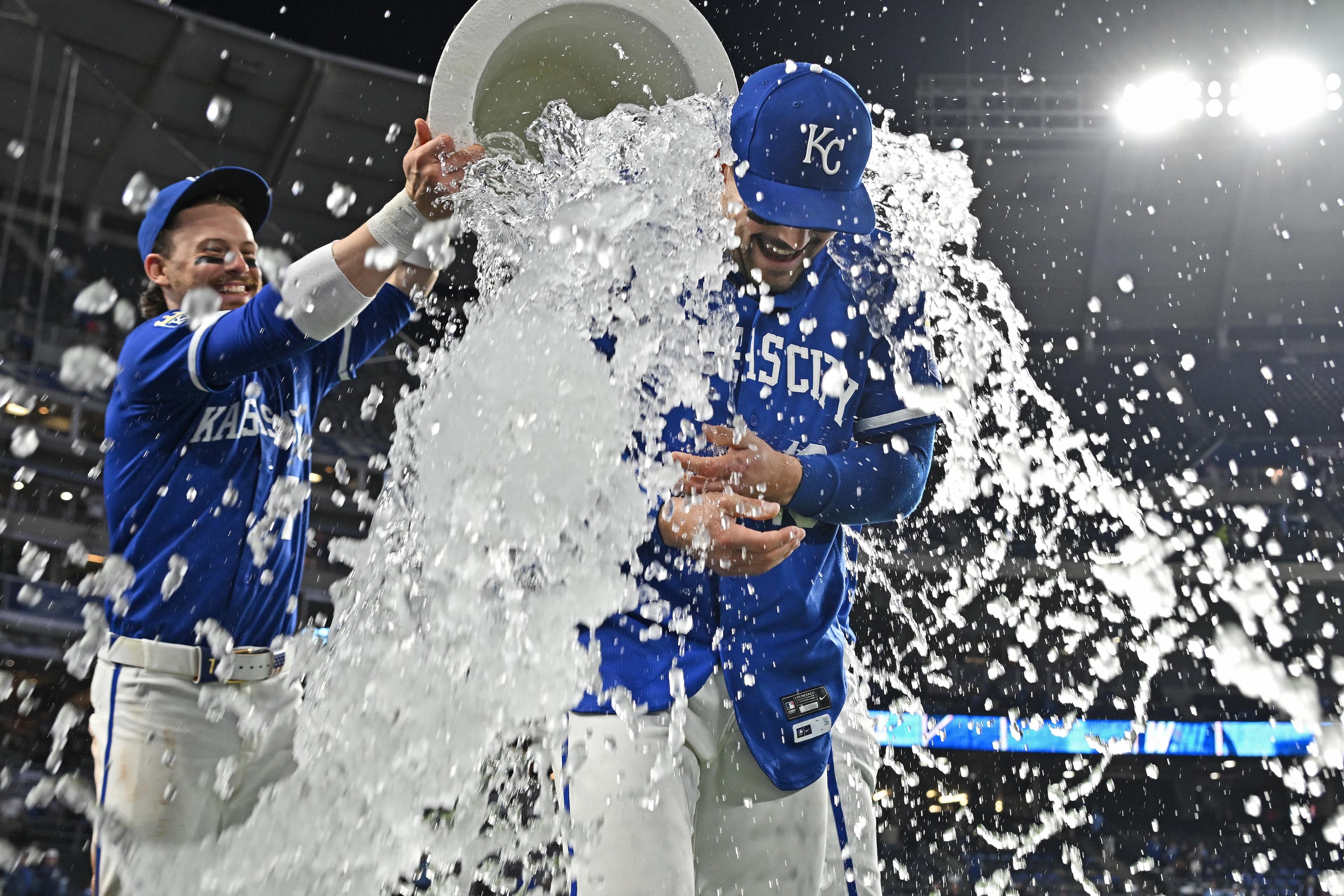 Isaac Collins, Michael Massey mash Royals to 5-3 win over Guardians