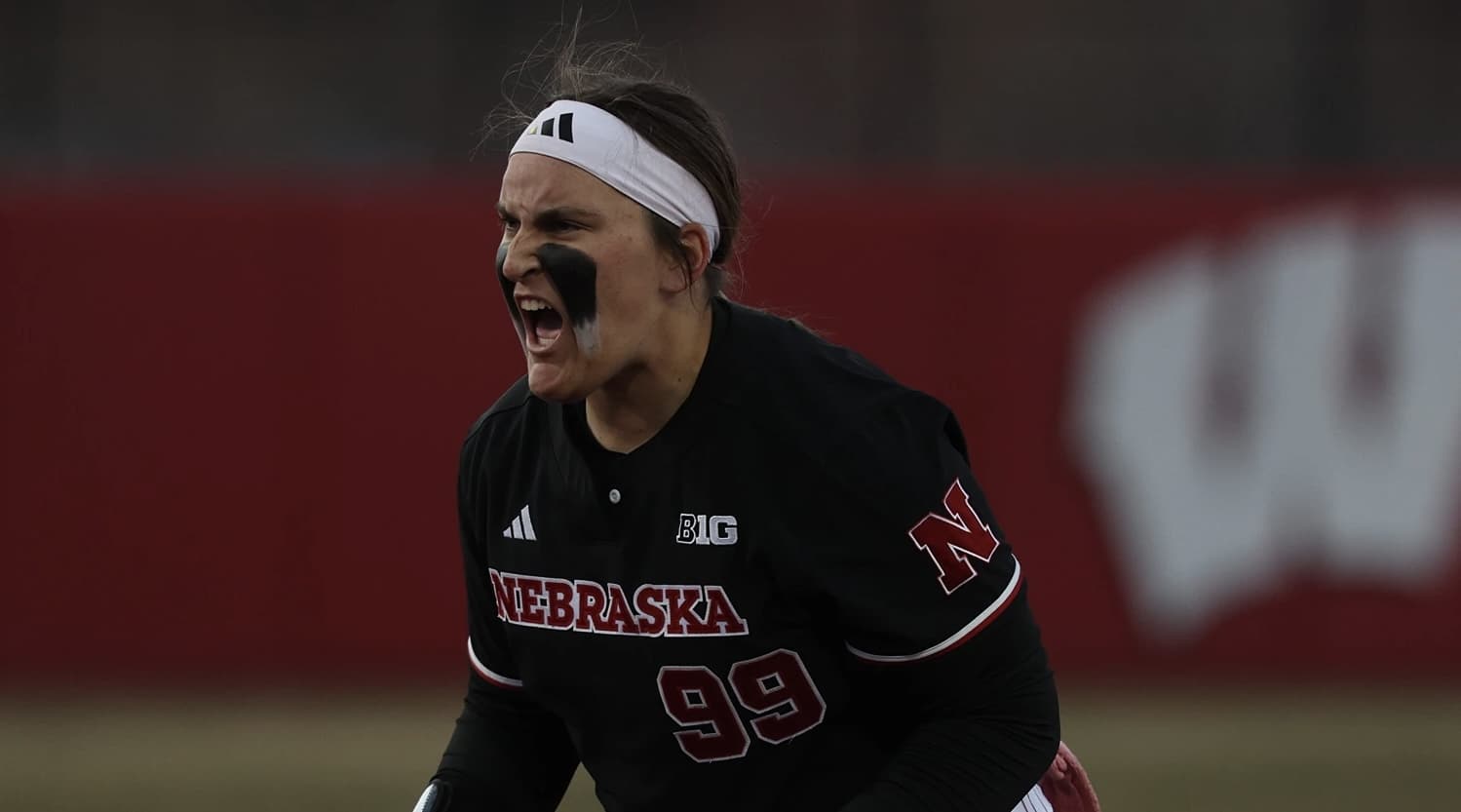HUSKERS SOFTBALL Recap – The Ladies Dispatch the Badgers in Game 1: #5 NEBRASKA 5 – Wisconsin 0