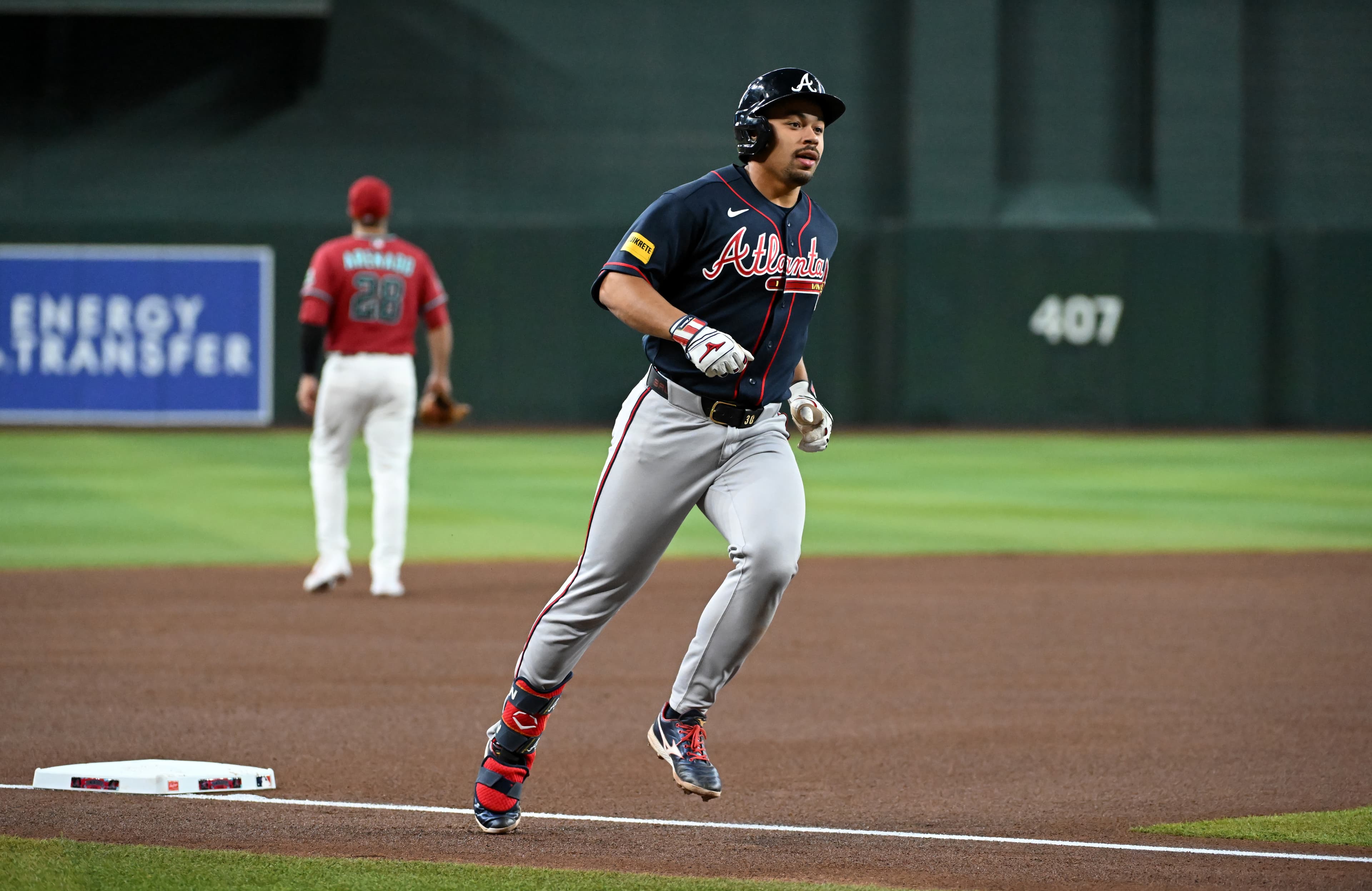 Braves forced to accept a not-so-satisfying split in the desert