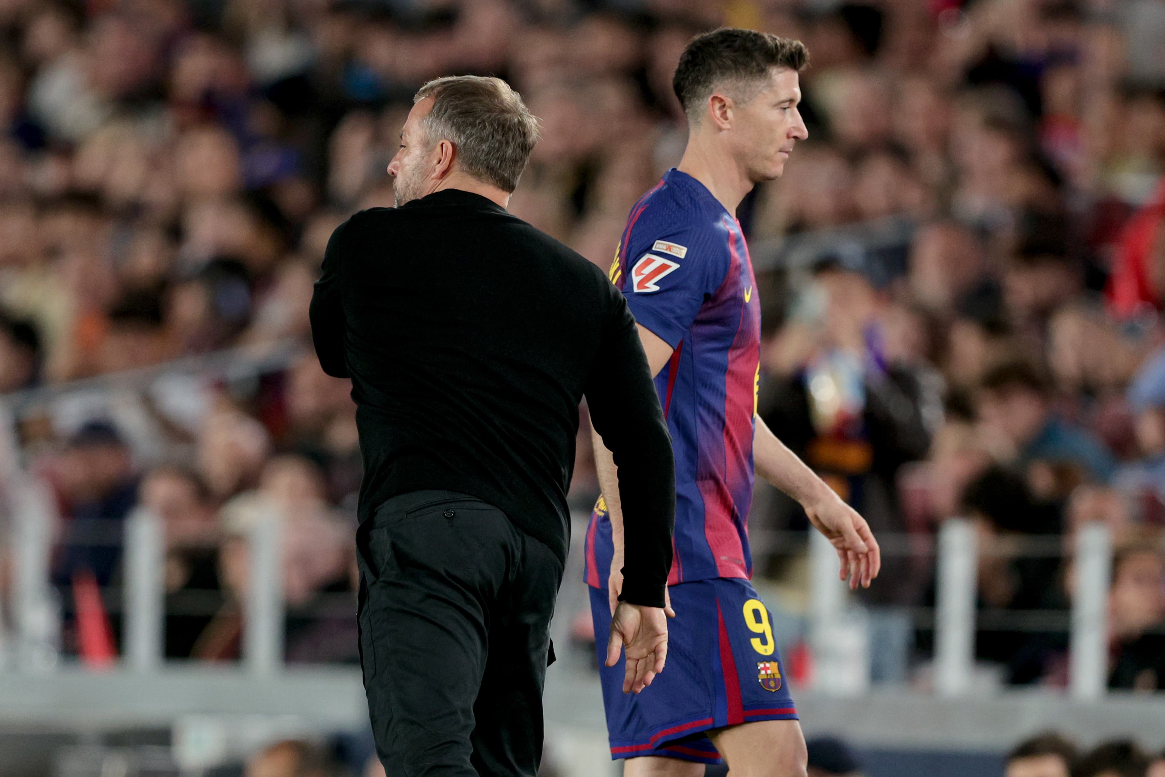 ‘It especially hurt him’ – Why Robert Lewandowski’s relationship with Hansi Flick has grown ‘cold’ at Barcelona