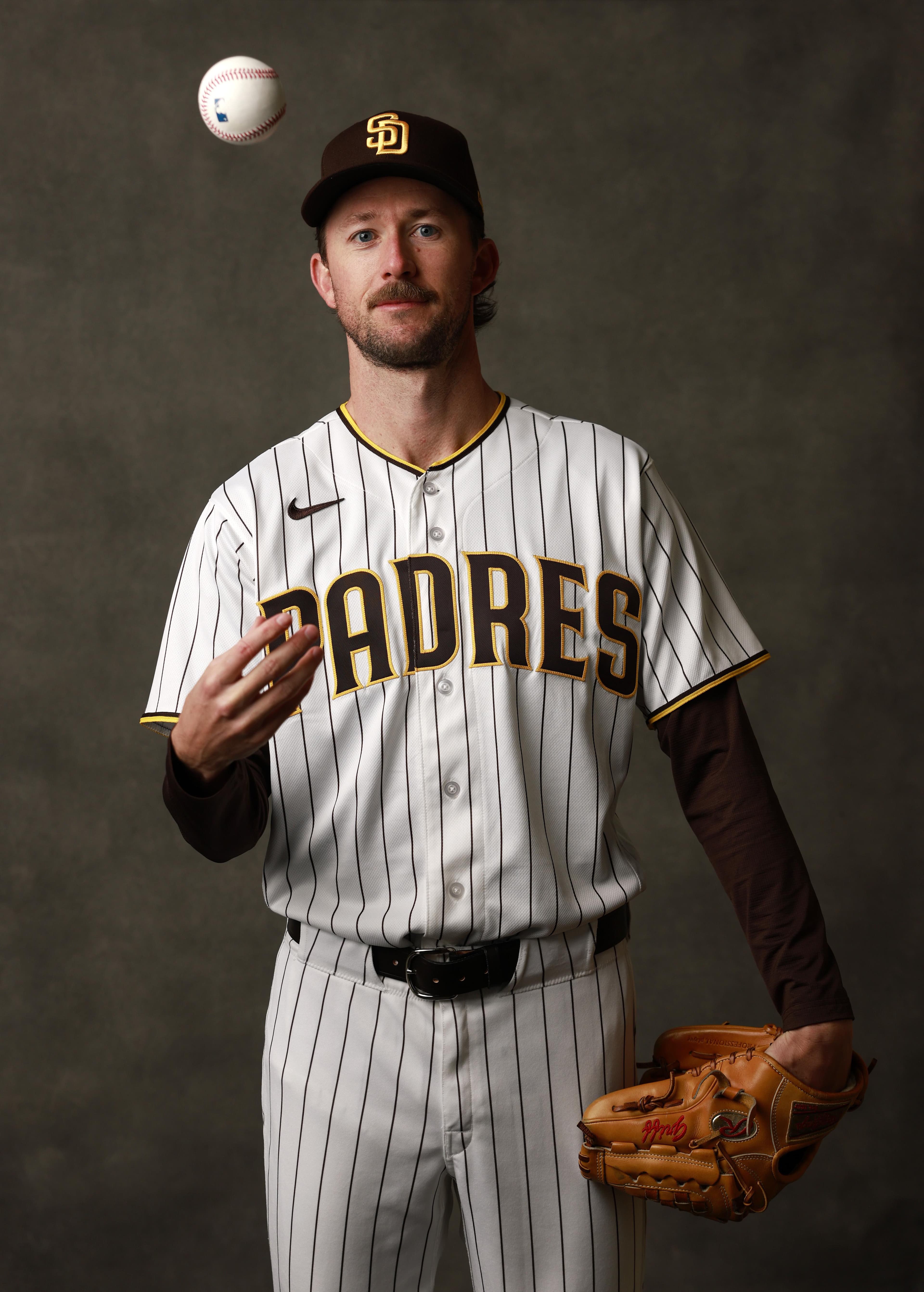 Griffin Canning to start; Germán Márquez to IL