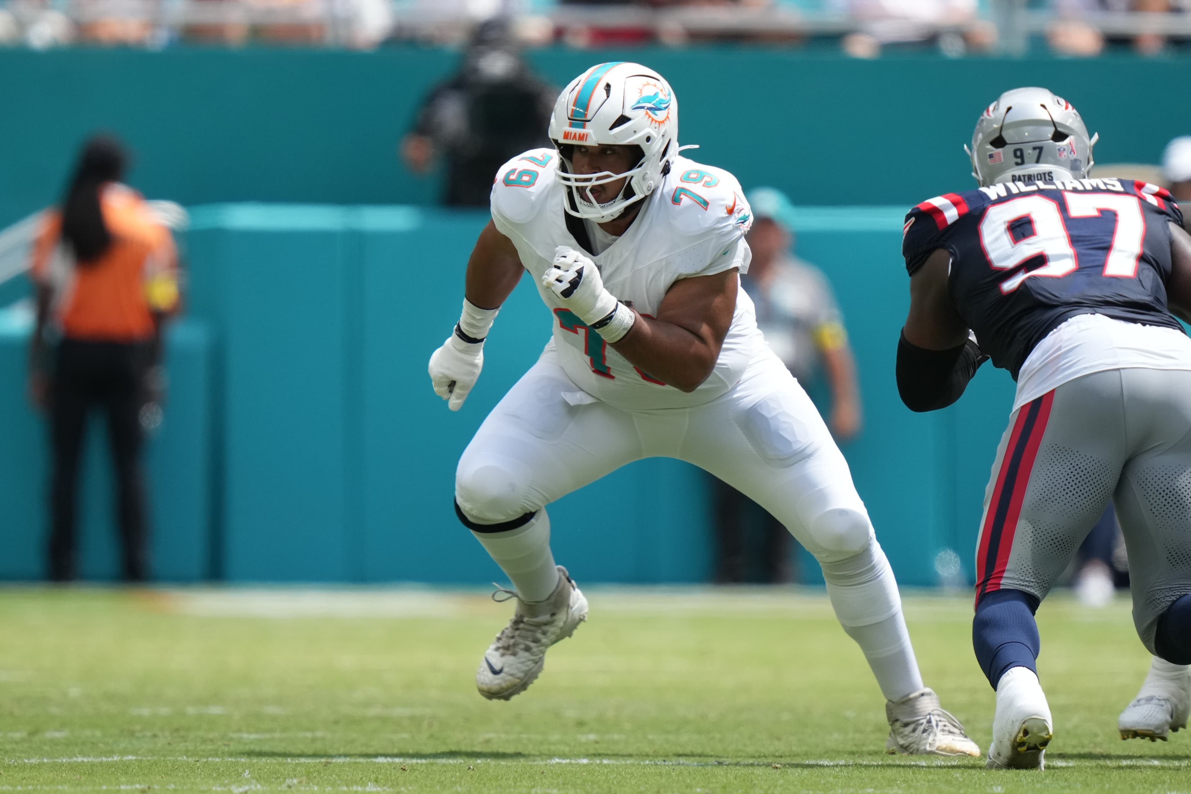 Larry Borom’s $30M signing seals his spot back in the starting lineup at long last!