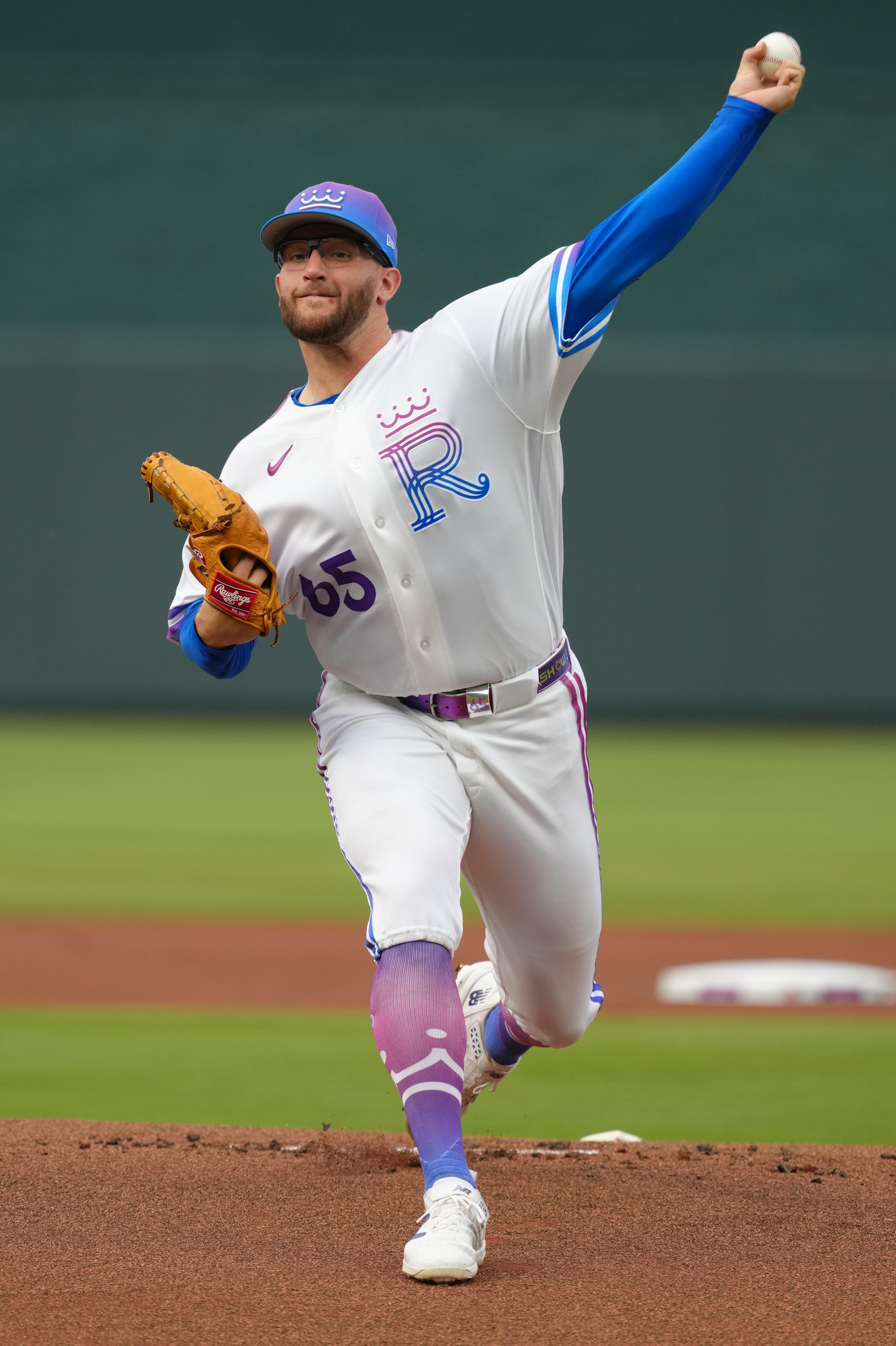 Royals shutout by Mariners, 2-0