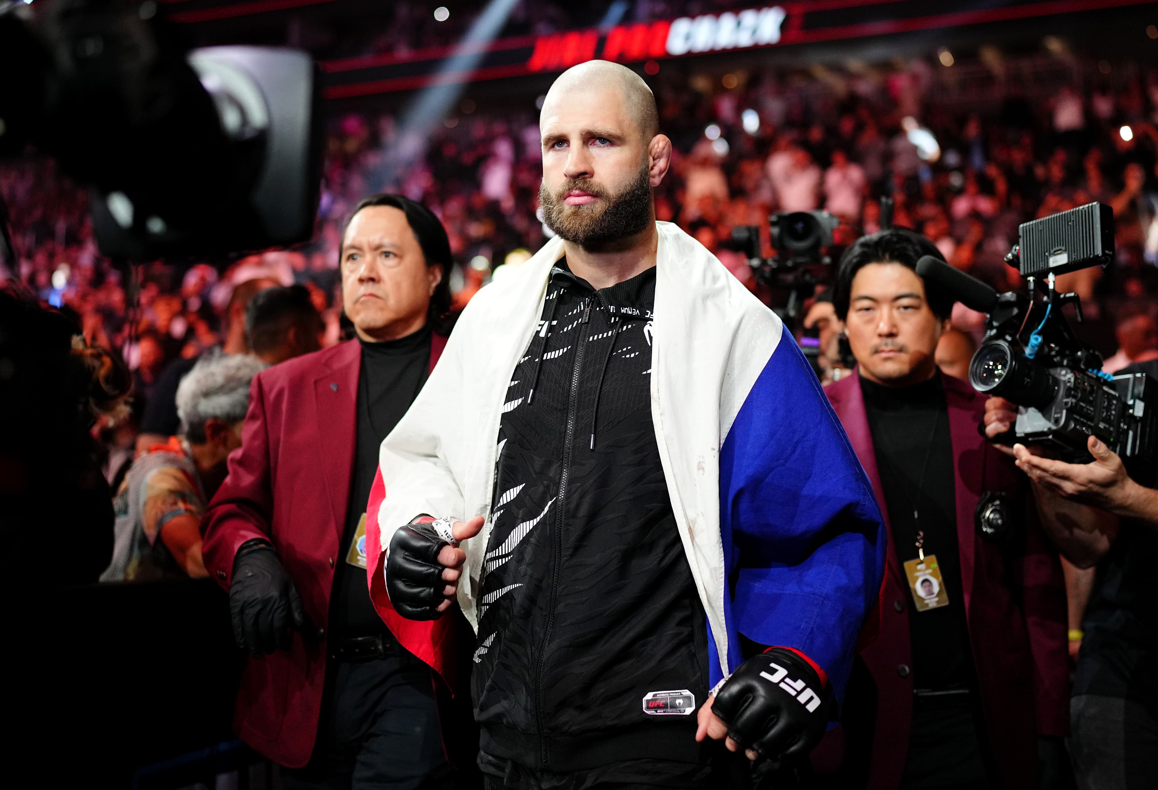 UFC 327 live results, highlights and play-by-play