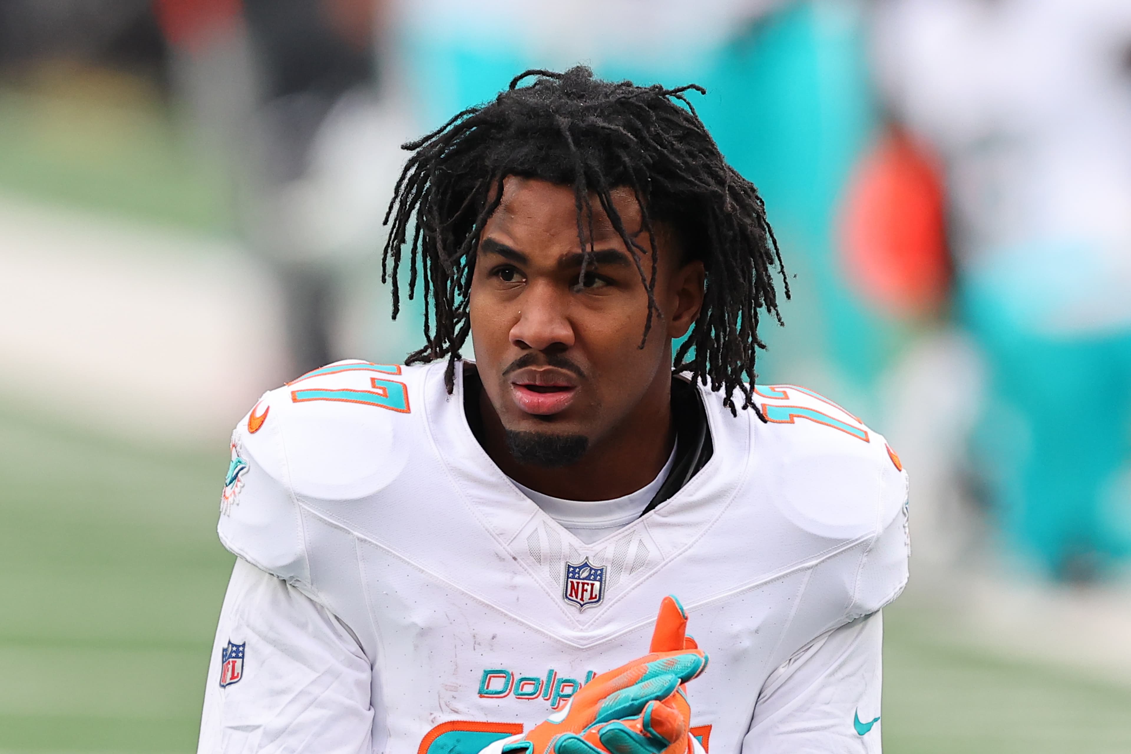 Jaylen Waddle didn’t fit into Dolphins rebuild timeline