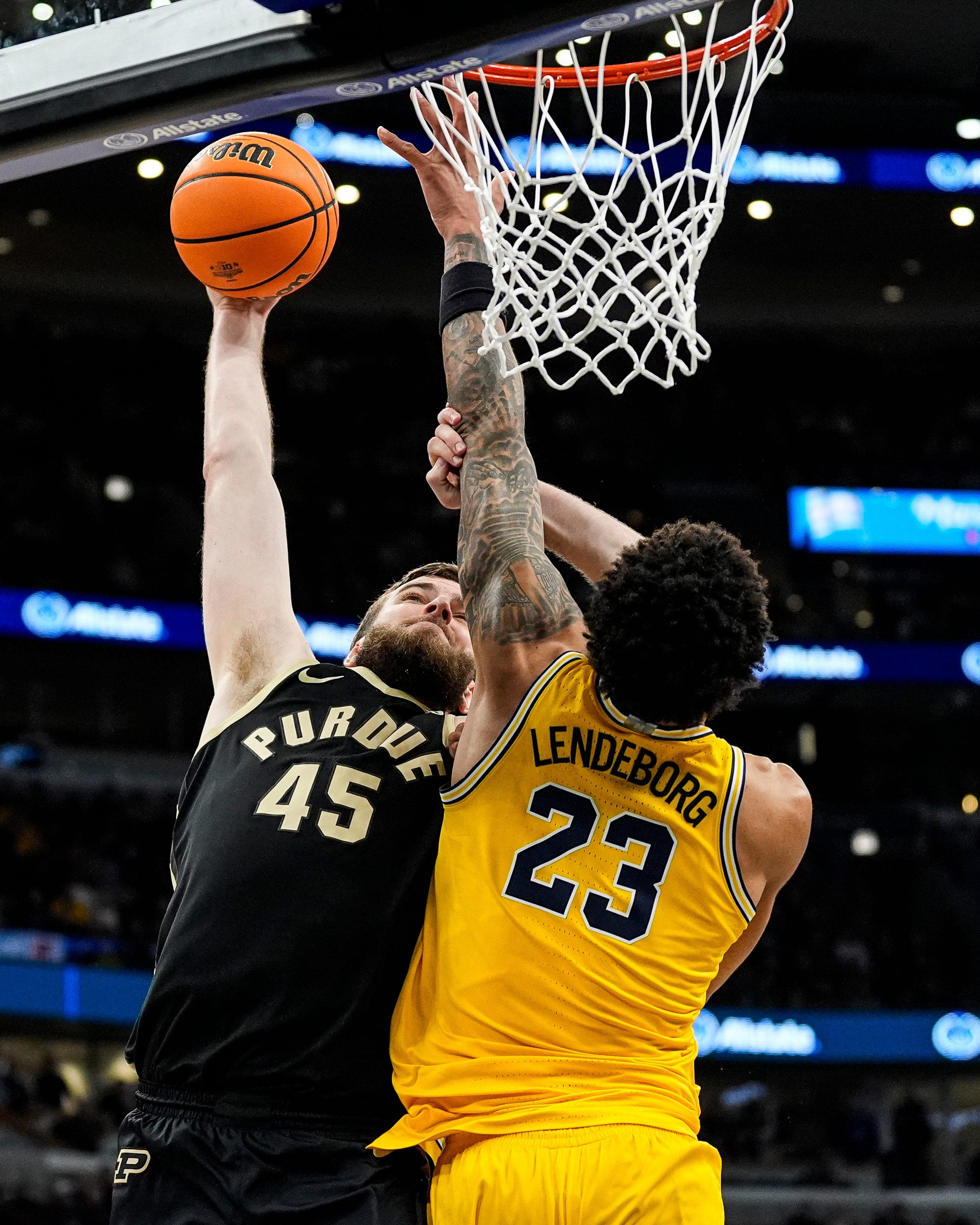 Purdue's Sweet Sixteen Triumph Ensures Big Ten Title: Michigan's Last Stand Fails by a Point!