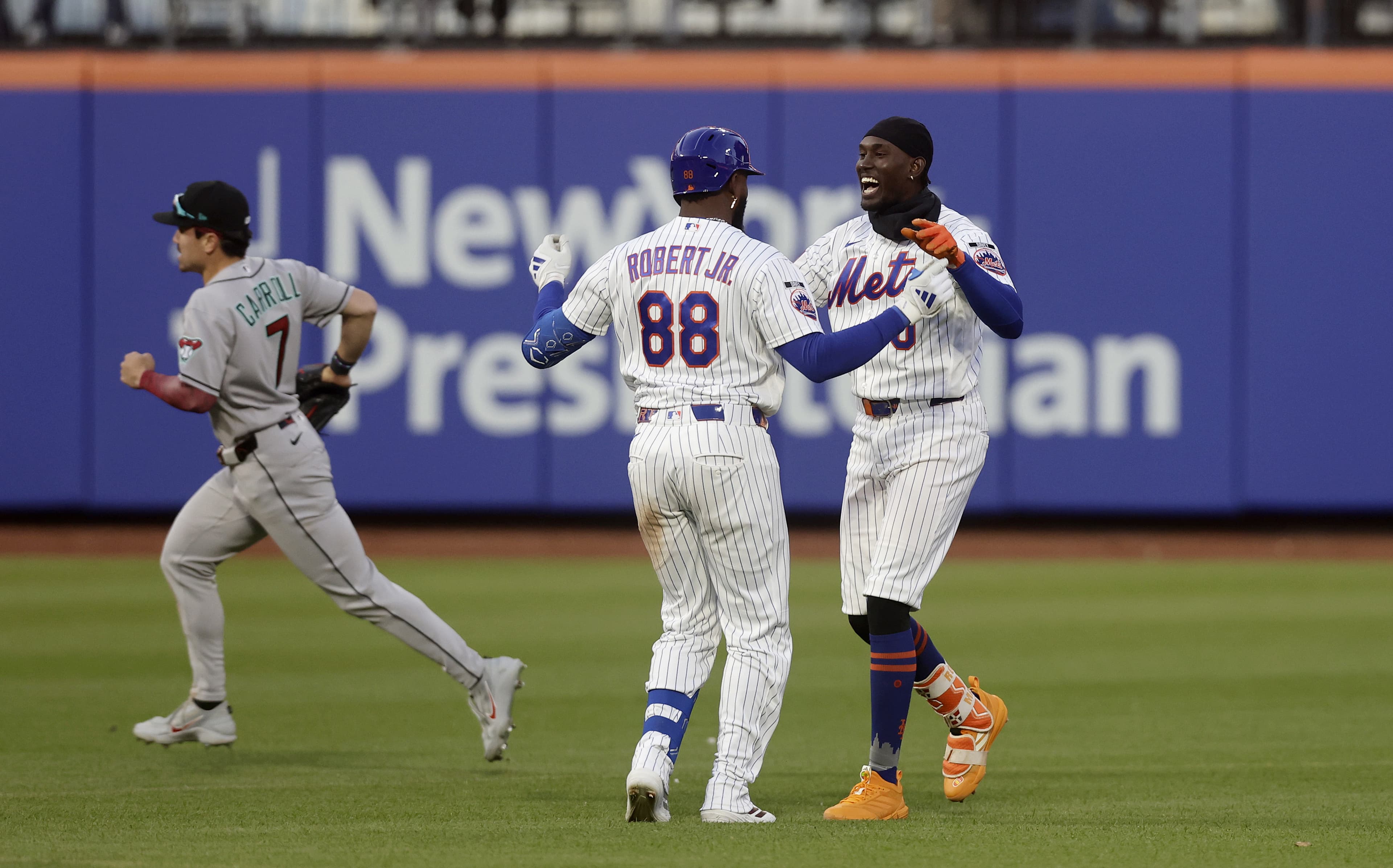 Snake Bytes 4/8: The Manfred Man Still Sucks