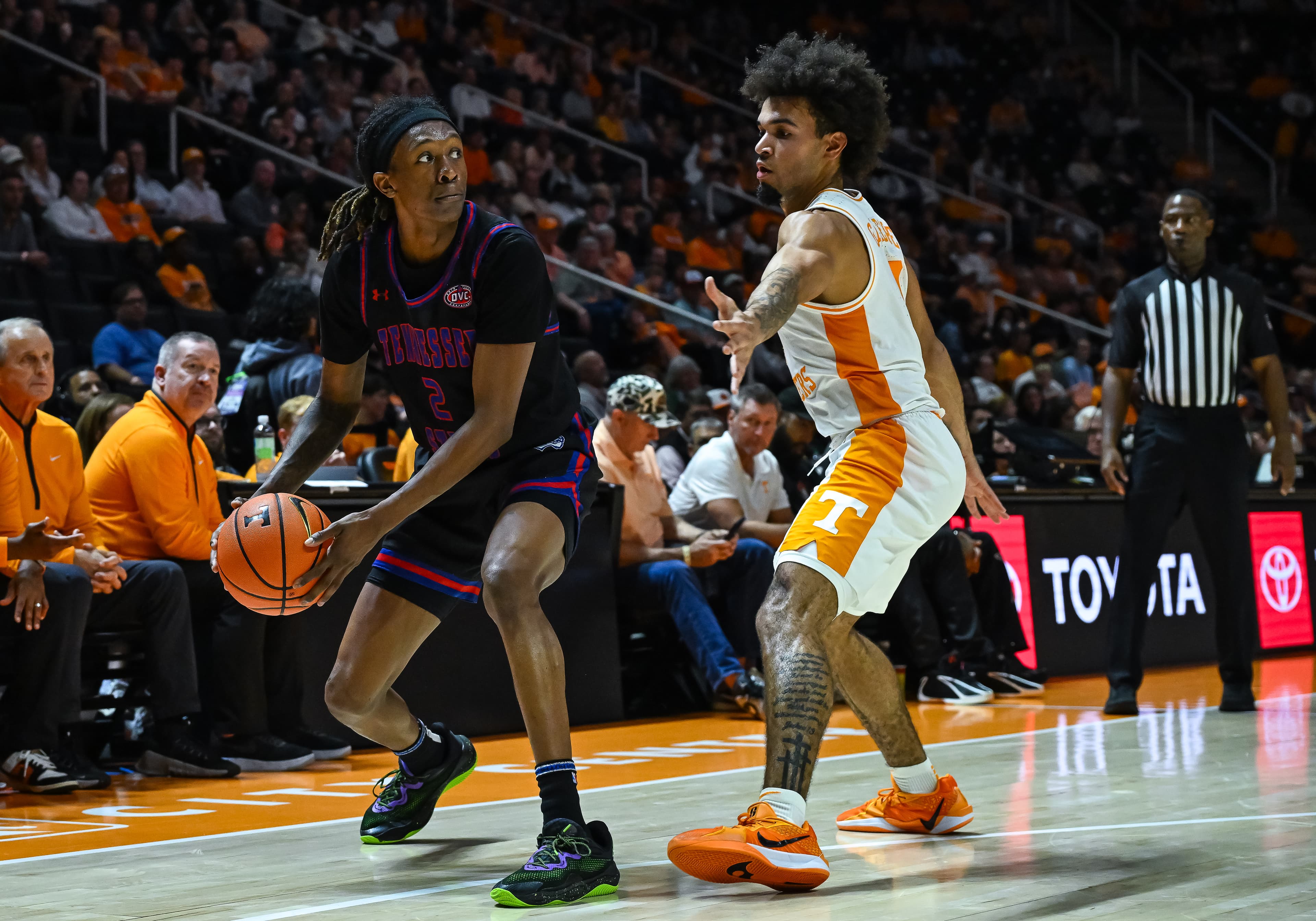 Championship Fever Takes Center Stage in March Madness: Get Your Finals Fix Now!