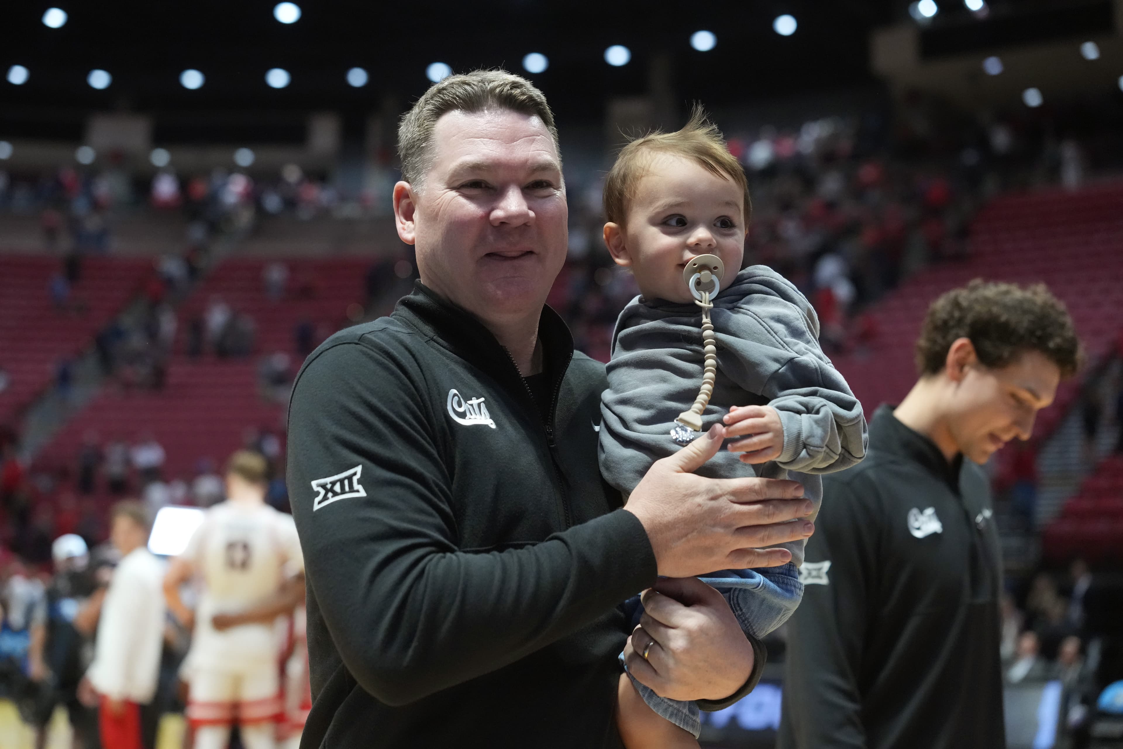 NCAA Tournament: What Tommy Lloyd, Arizona players said after beating Utah State