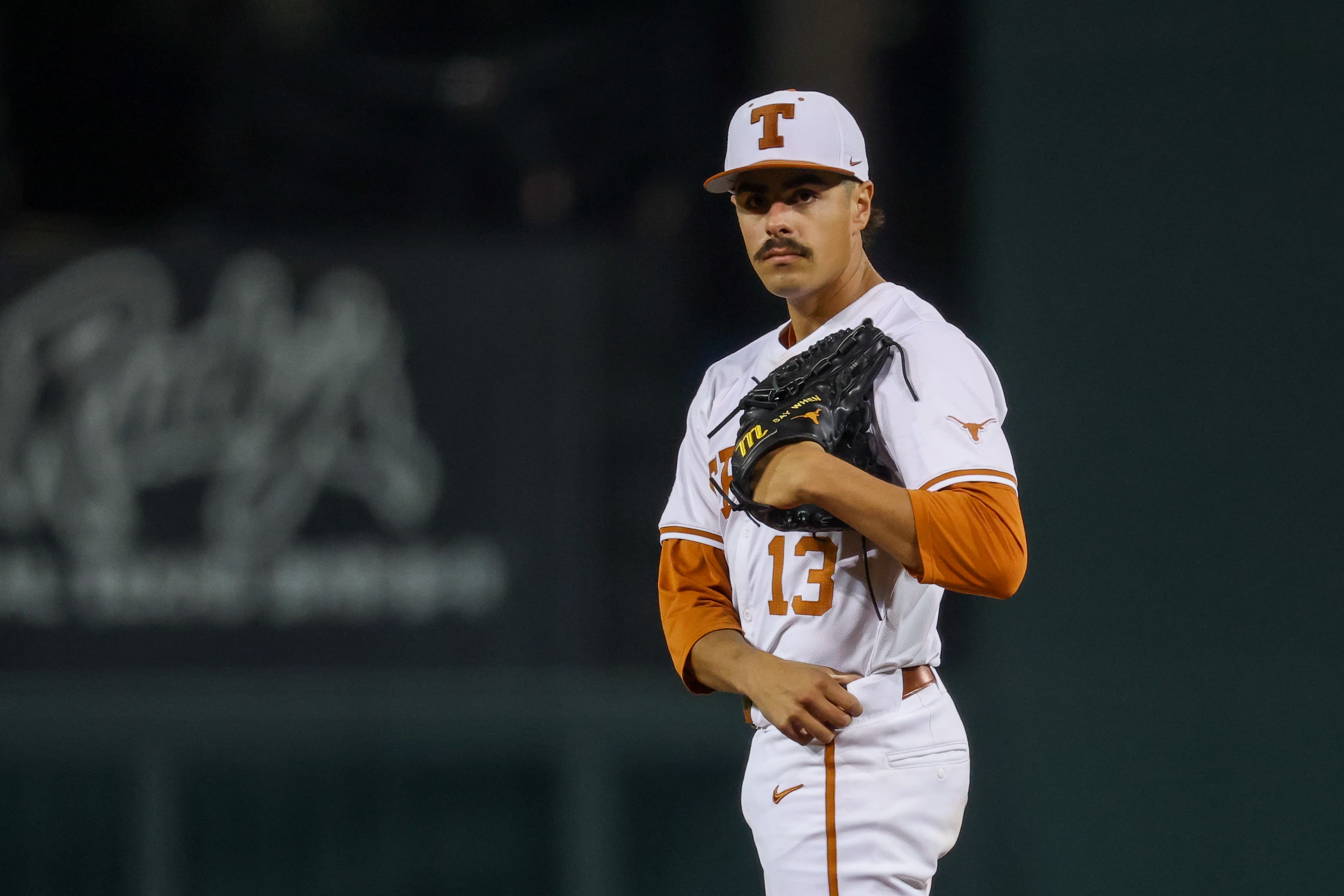 No. 2 Texas hosts No. 8 Oklahoma in the Red River Rivalry