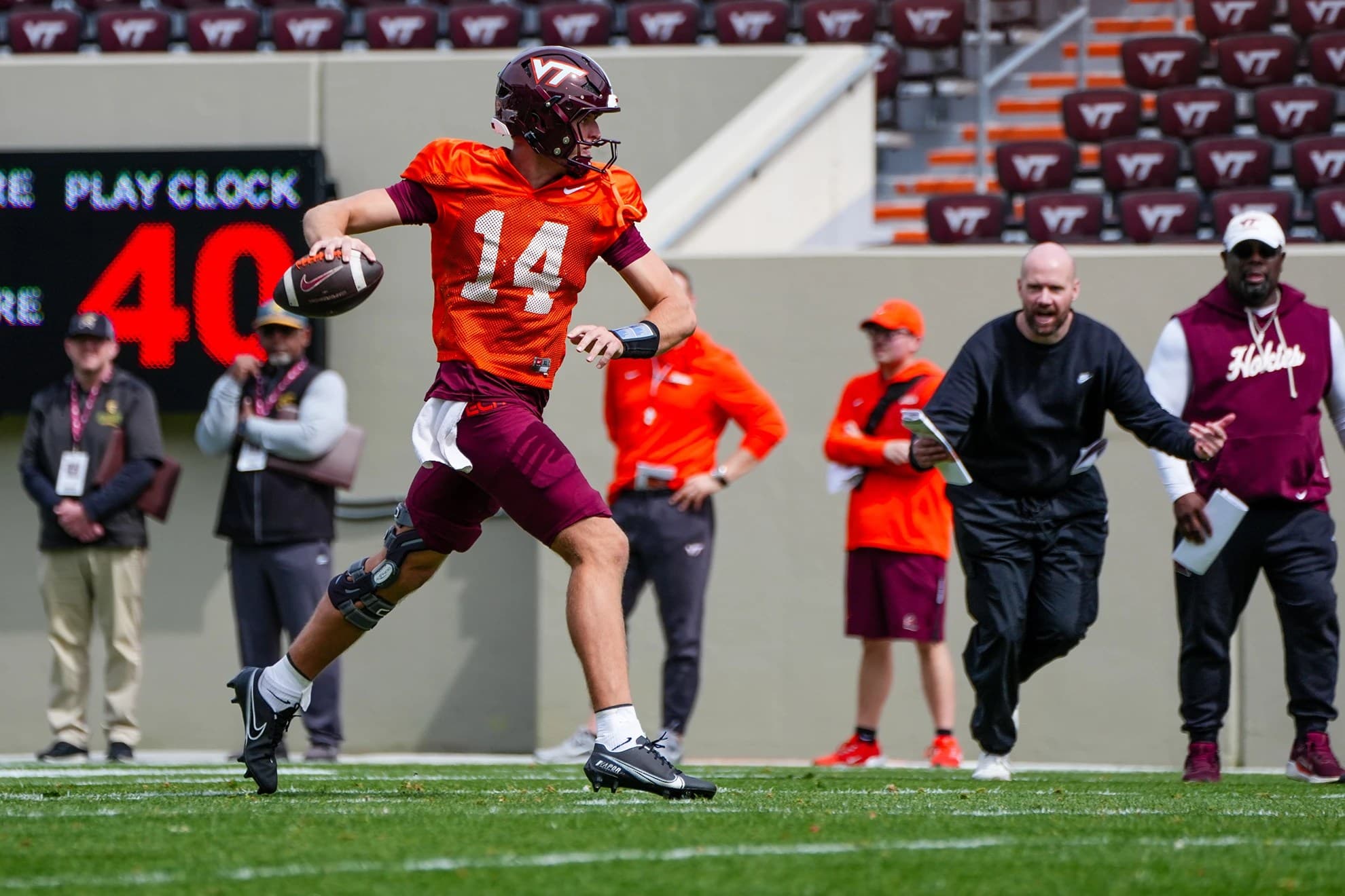 Virginia Tech football: James Franklin hypes freshman quarterback’s ‘unbelievable’ performance