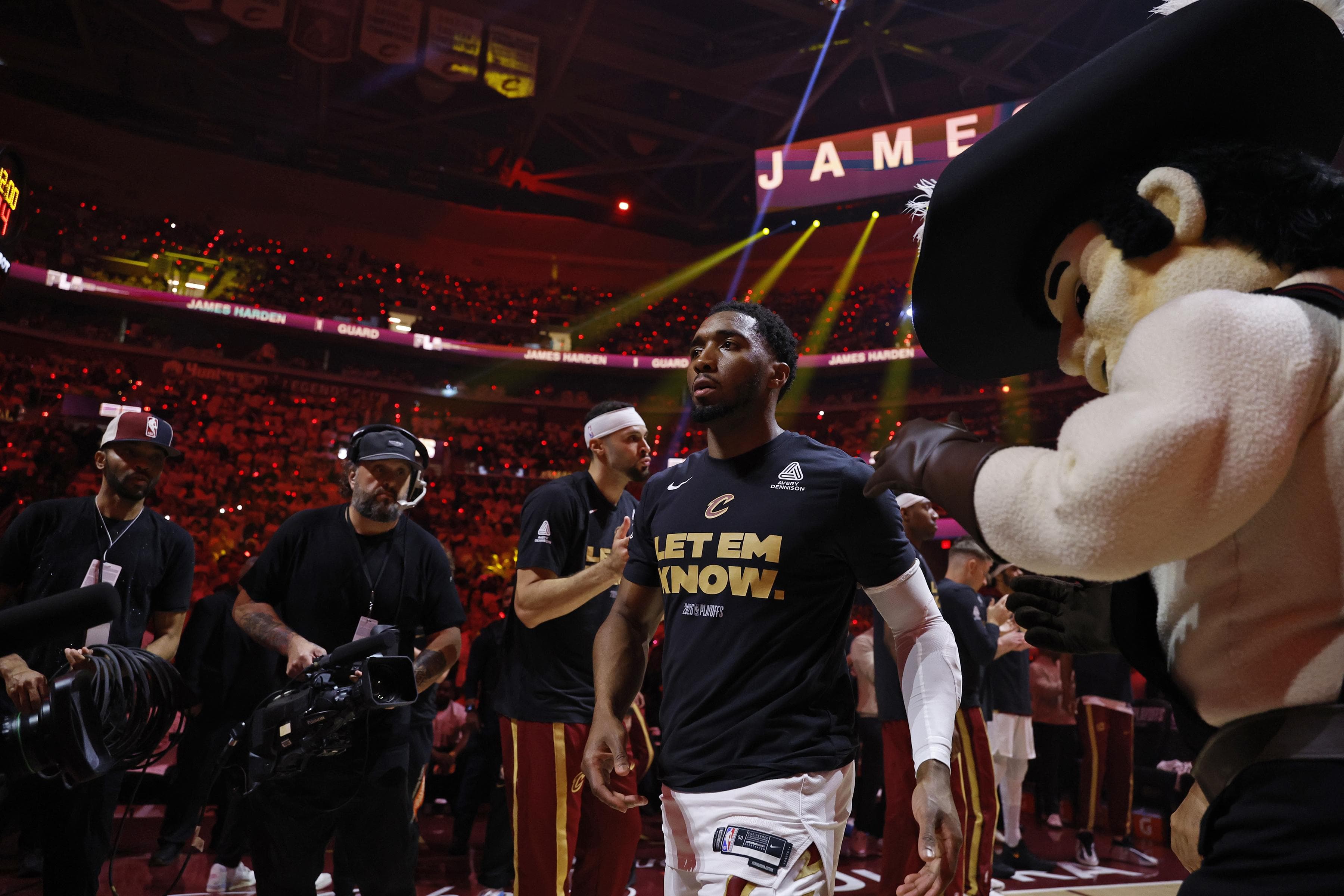 4 keys for Cavs at Raptors Game 6: Can Donovan Mitchell break out of his slump?