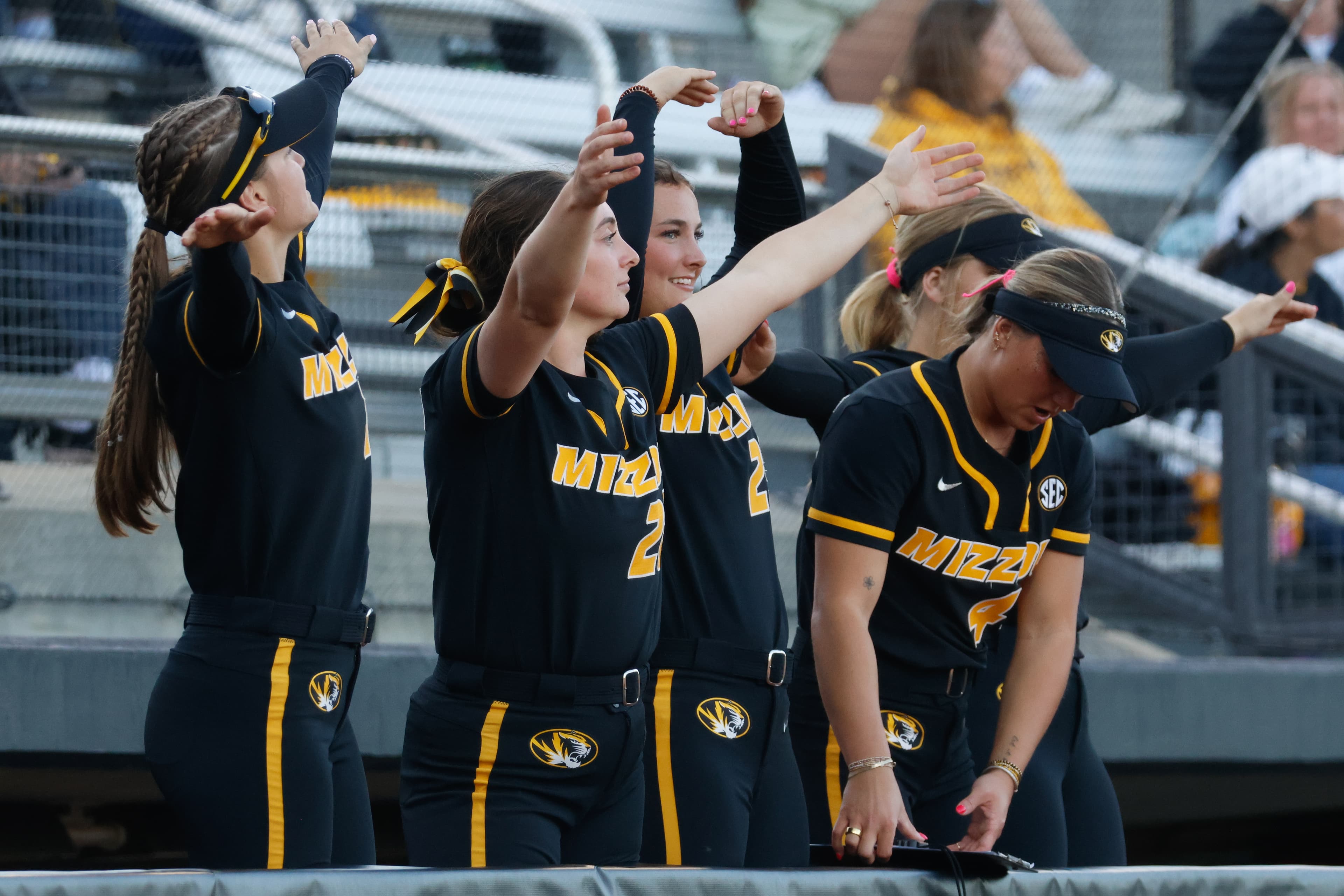 Mizzou softball overcomes early deficit, upsets Alabama