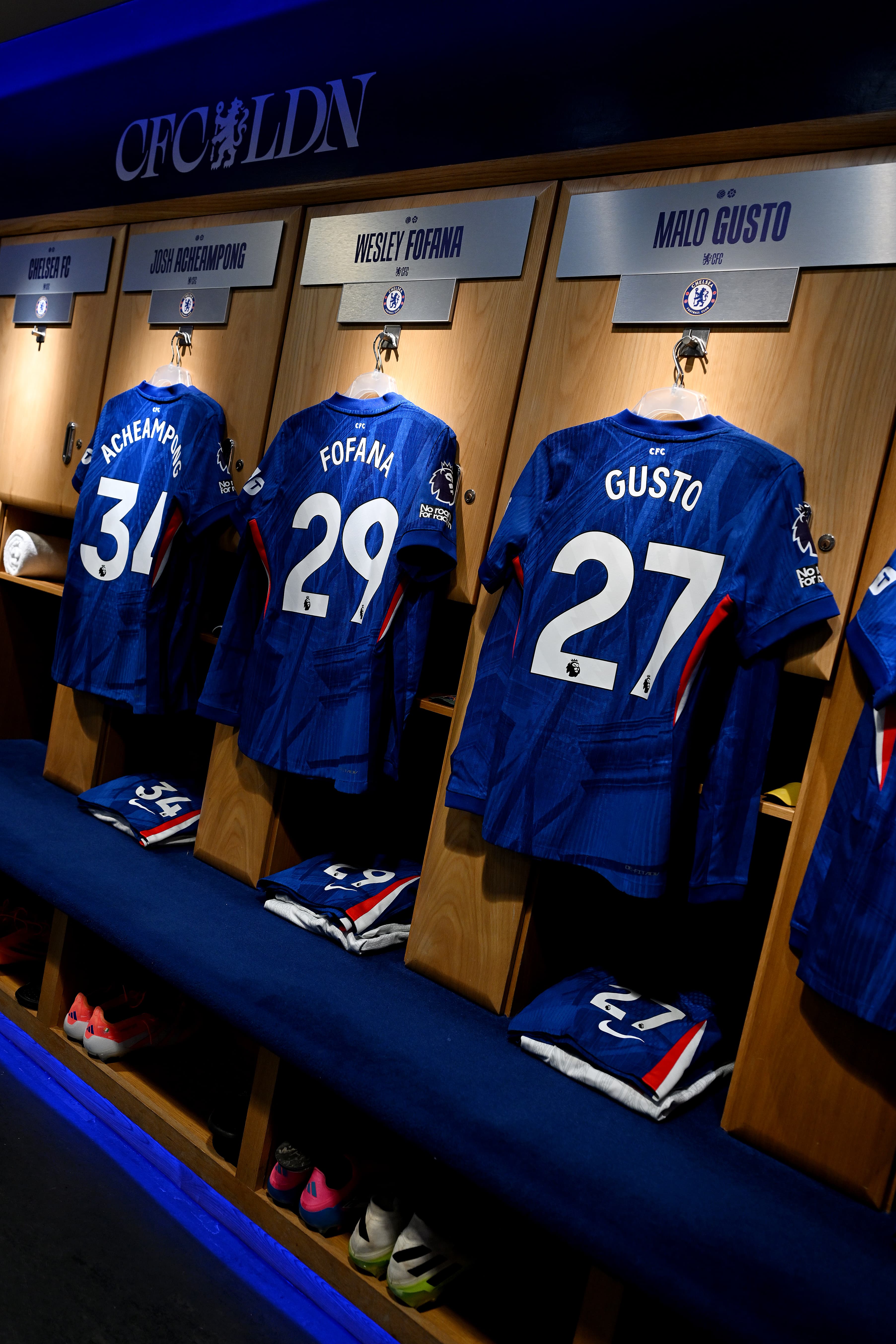 The people’s choice against Everton: More defensive shuffling