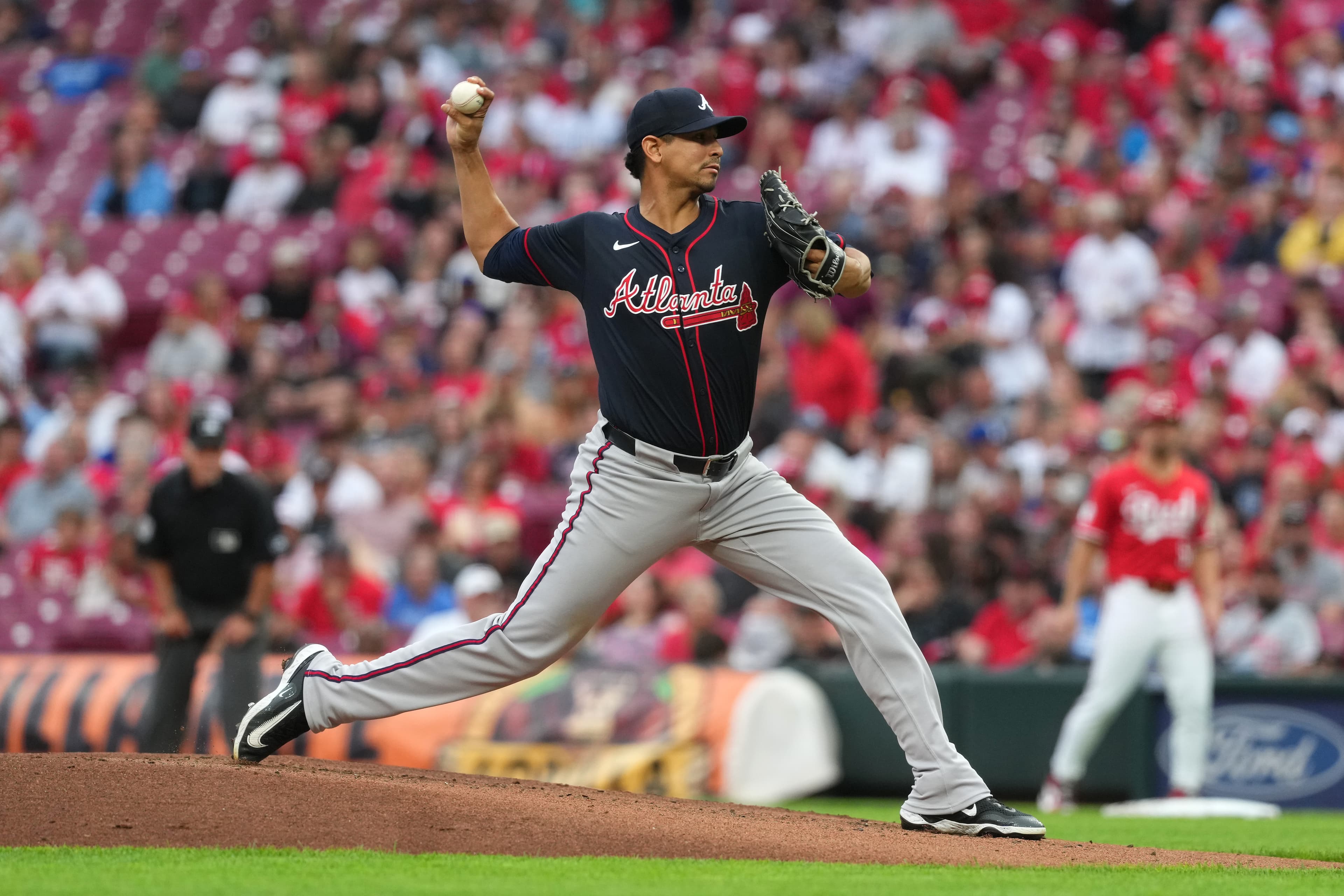 Braves move Dylan Dodd to the IL and call up Carlos Carrasco, per report