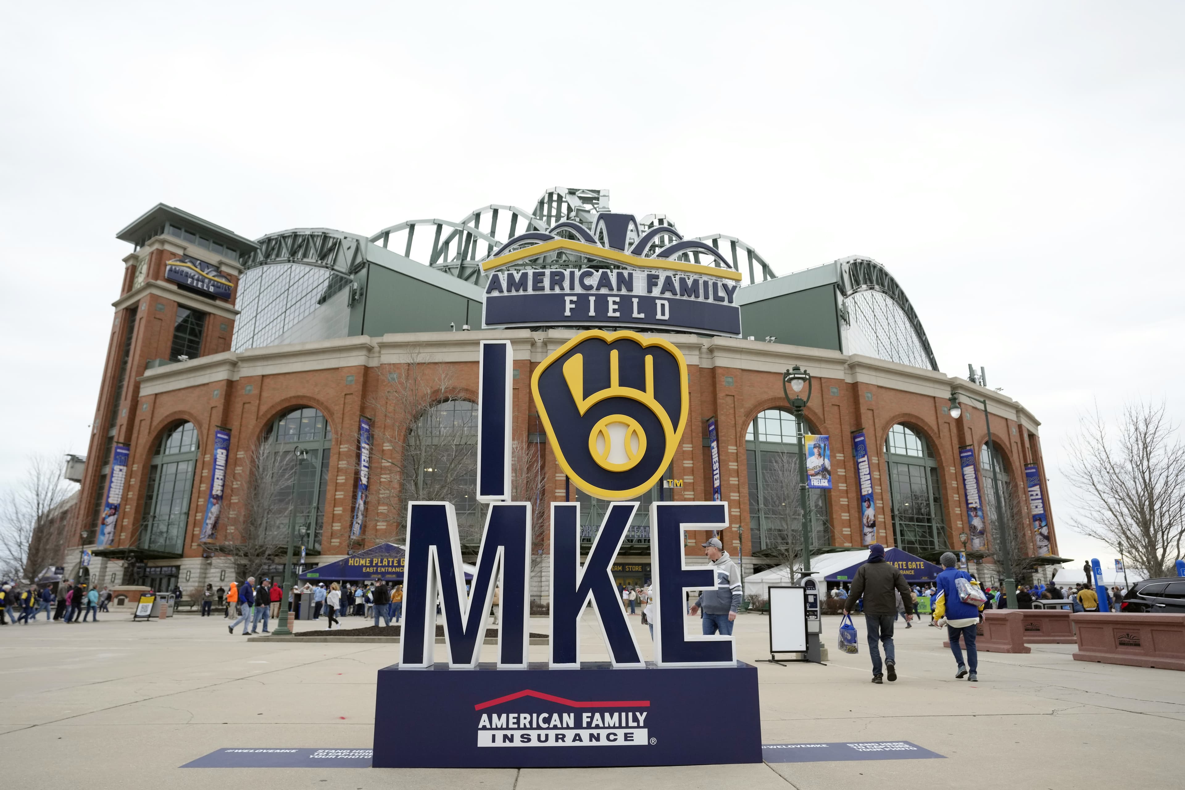 Game Thread: i am rooting for the brewers today