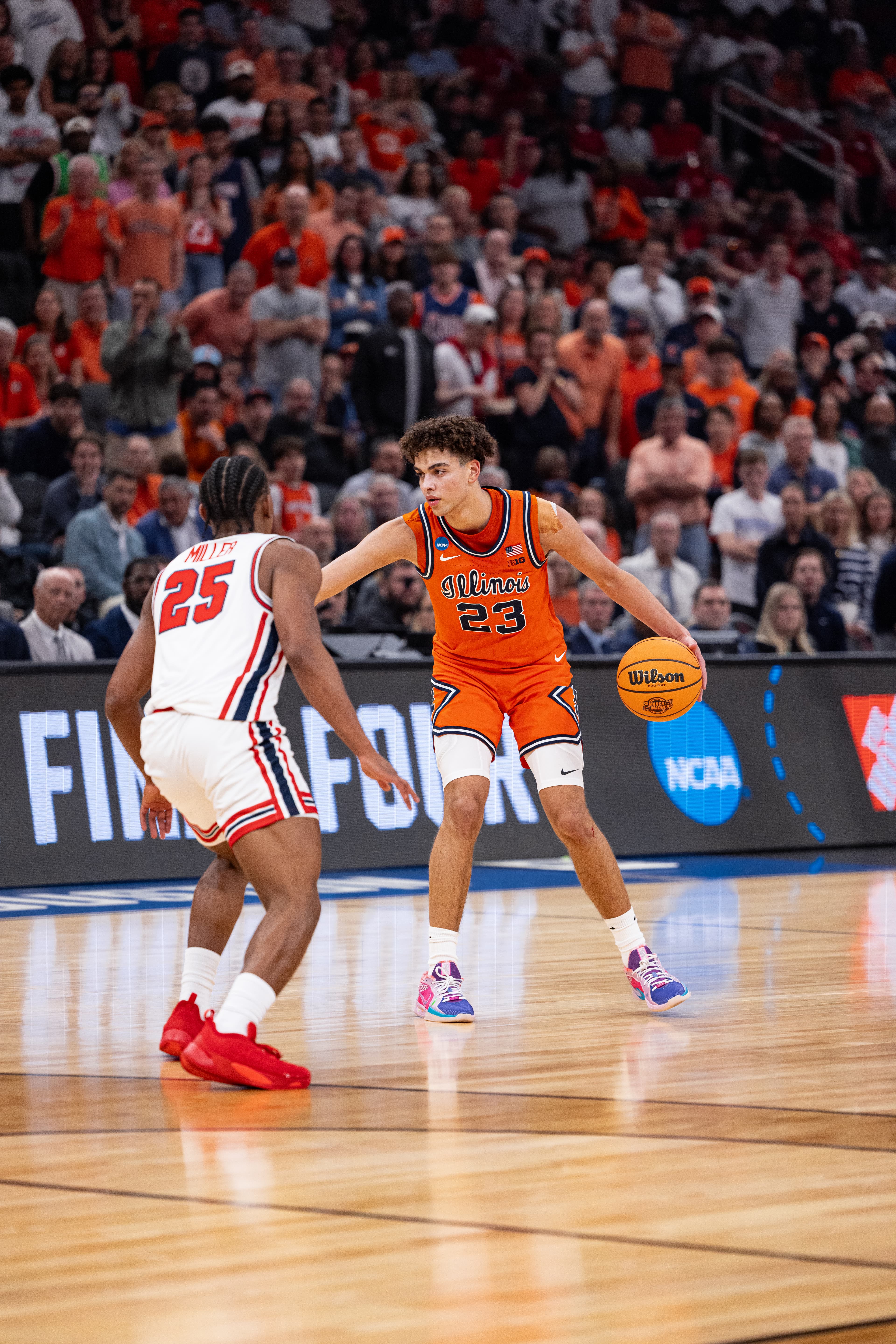 Illinois knocks off No. 2 Houston, heading to Elite Eight