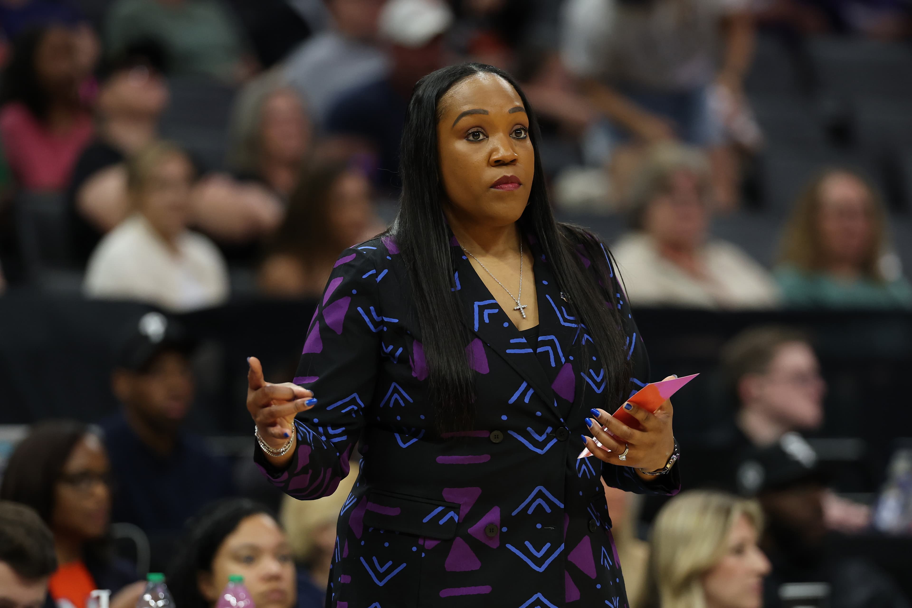 Virginia women’s basketball parts ways with Coach Mox
