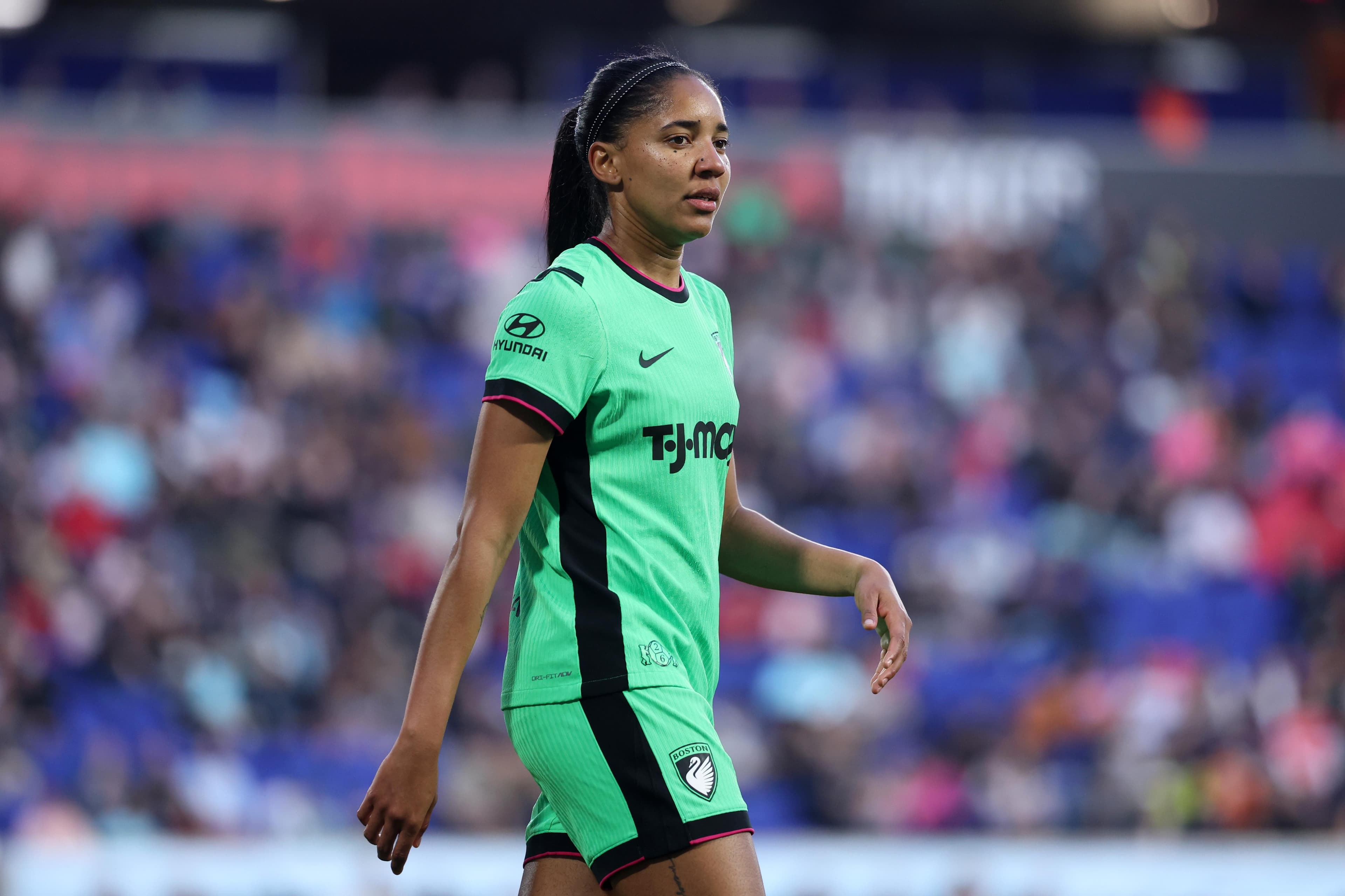 Boston Legacy FC triggers 2027 option for defender Laís Araújo