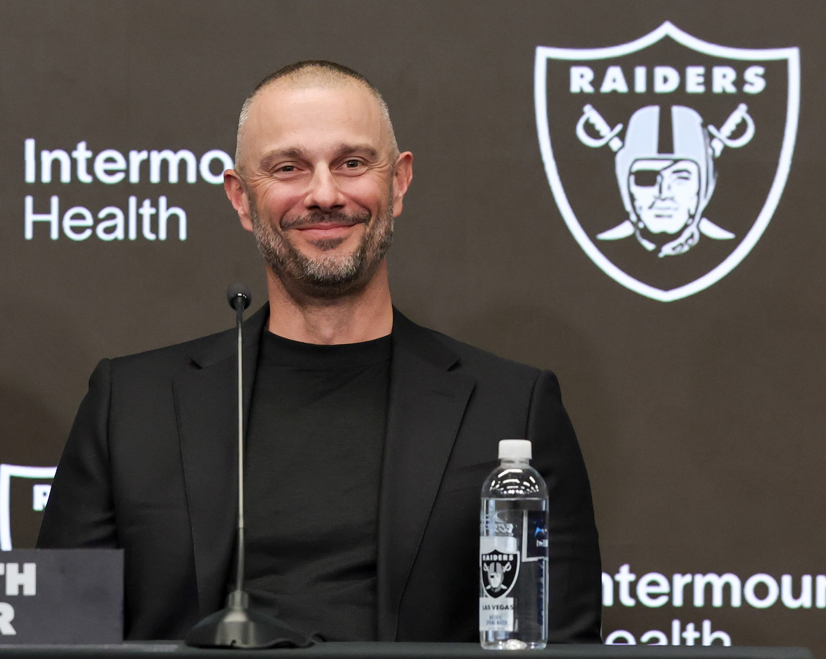 Raiders draft 2026: A mock with a big trade up