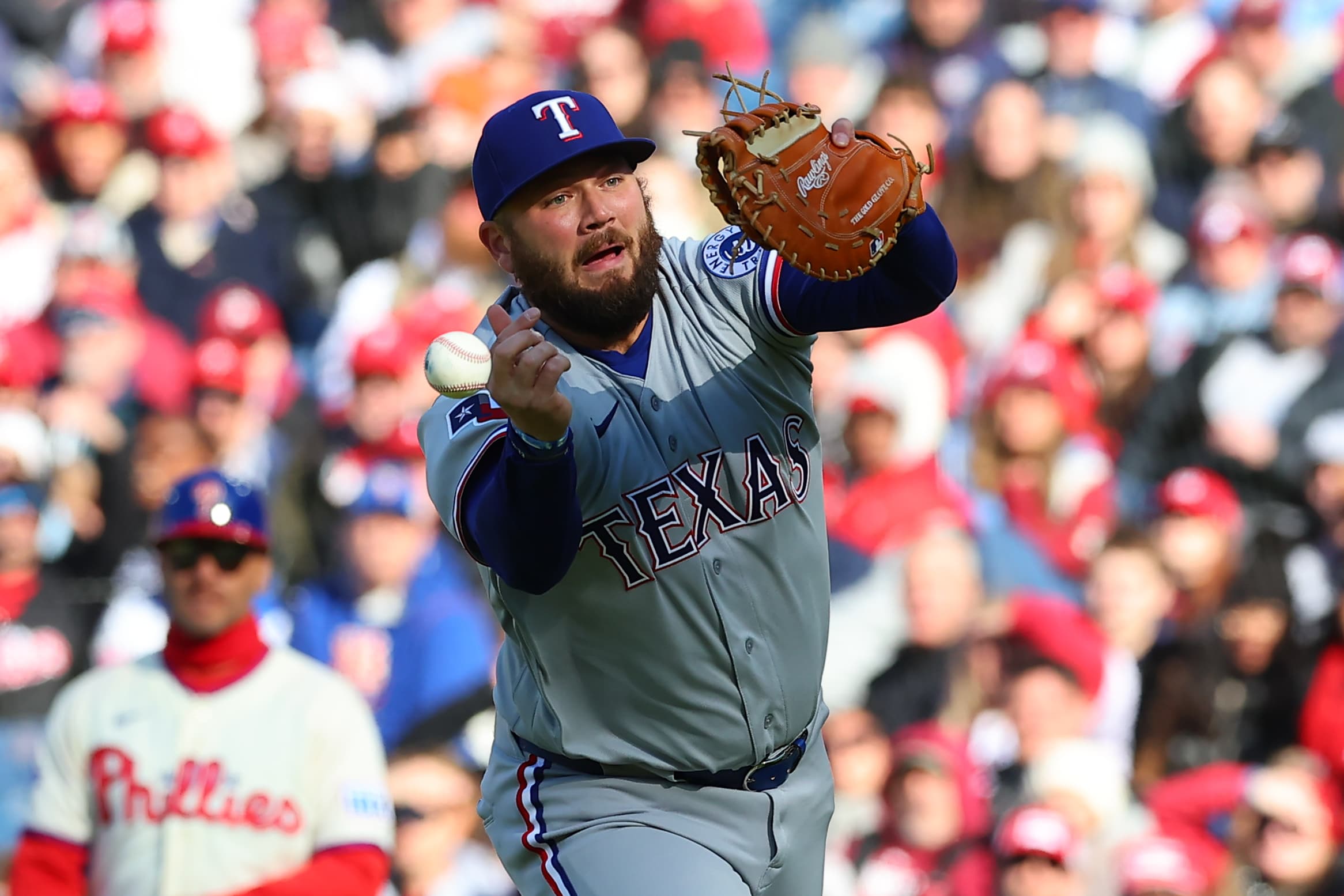 1-1 – Rangers survive blustery day to beat Phillies 5-4 in 10