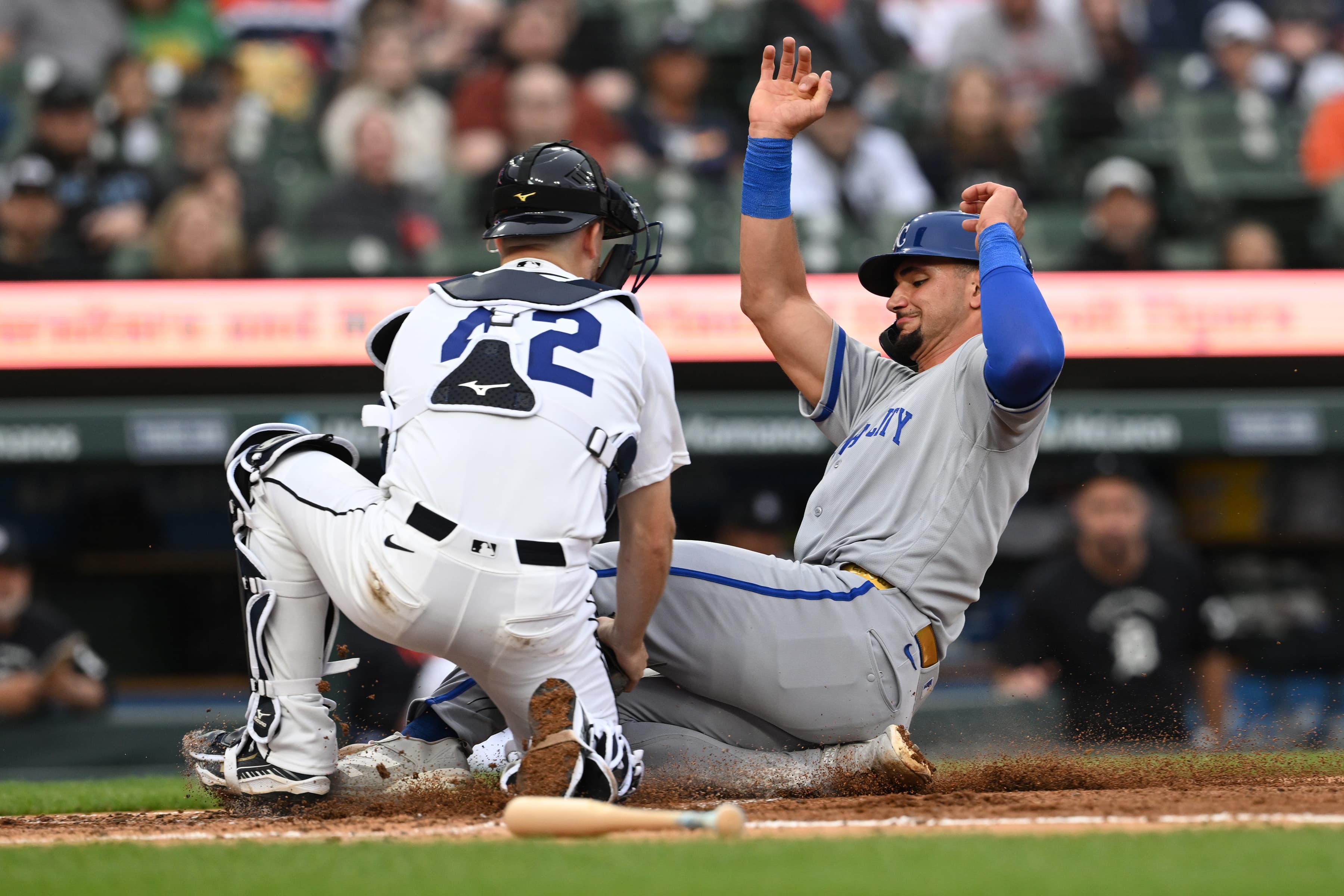 Royals’ ineptitude costs them again in 2-1 loss in Detroit