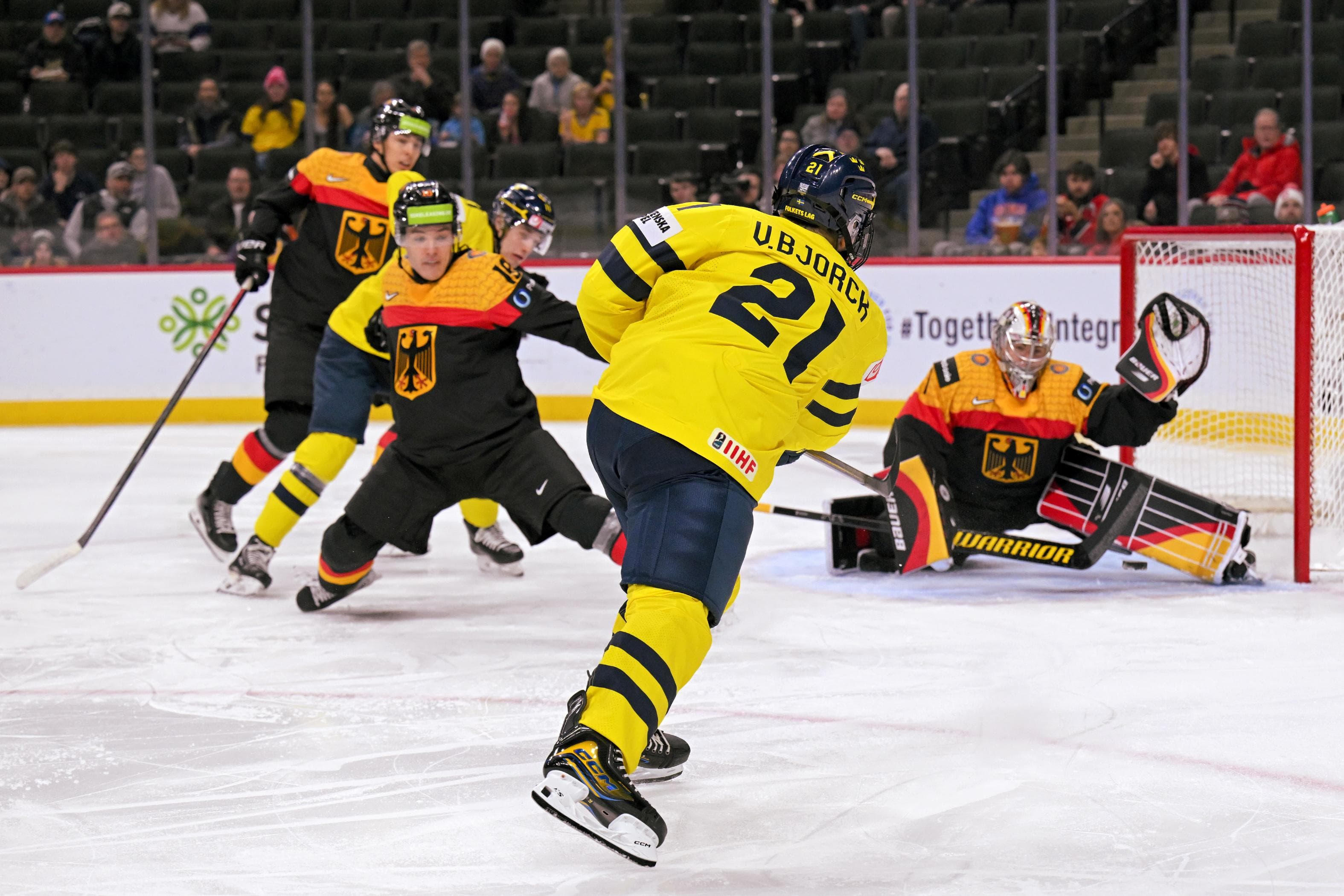 Viggo Björck: 2026 NHL Draft Prospect Profile: A Strong, Undersized Center