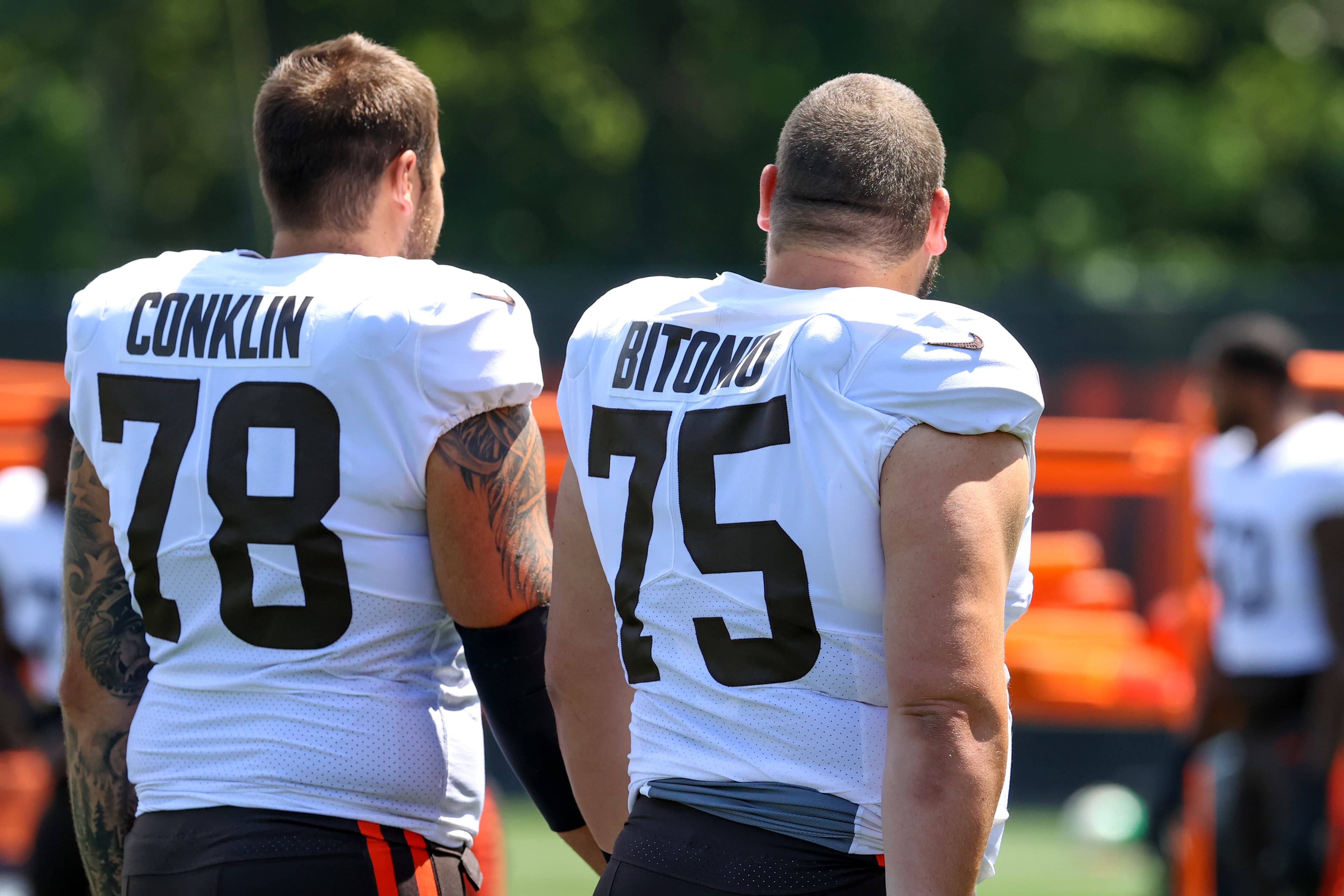 Cleveland Browns: What is the latest on players still in free agency?