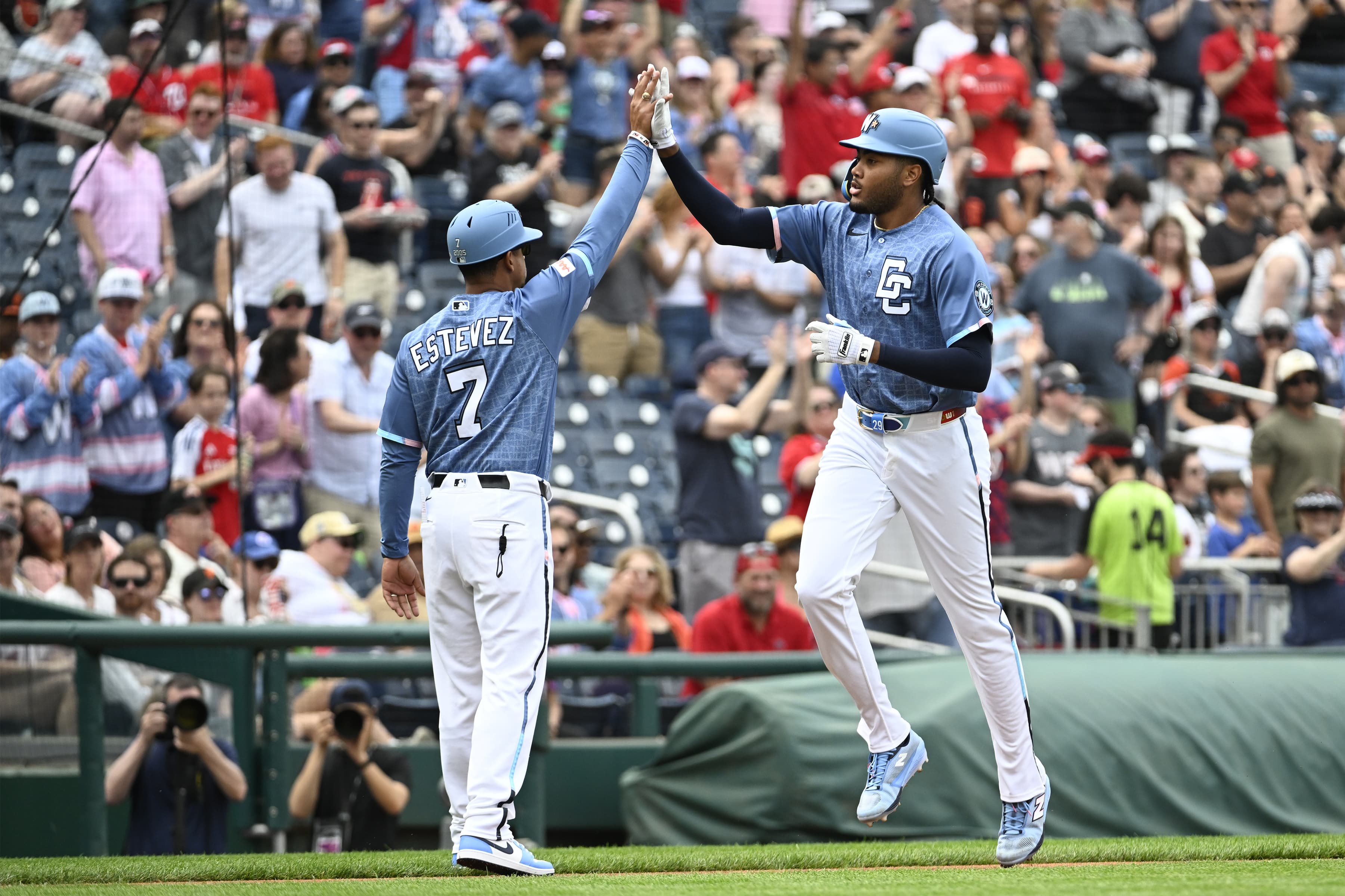 Washington Nationals Gear Up for NL East Showdown with Atlanta Braves