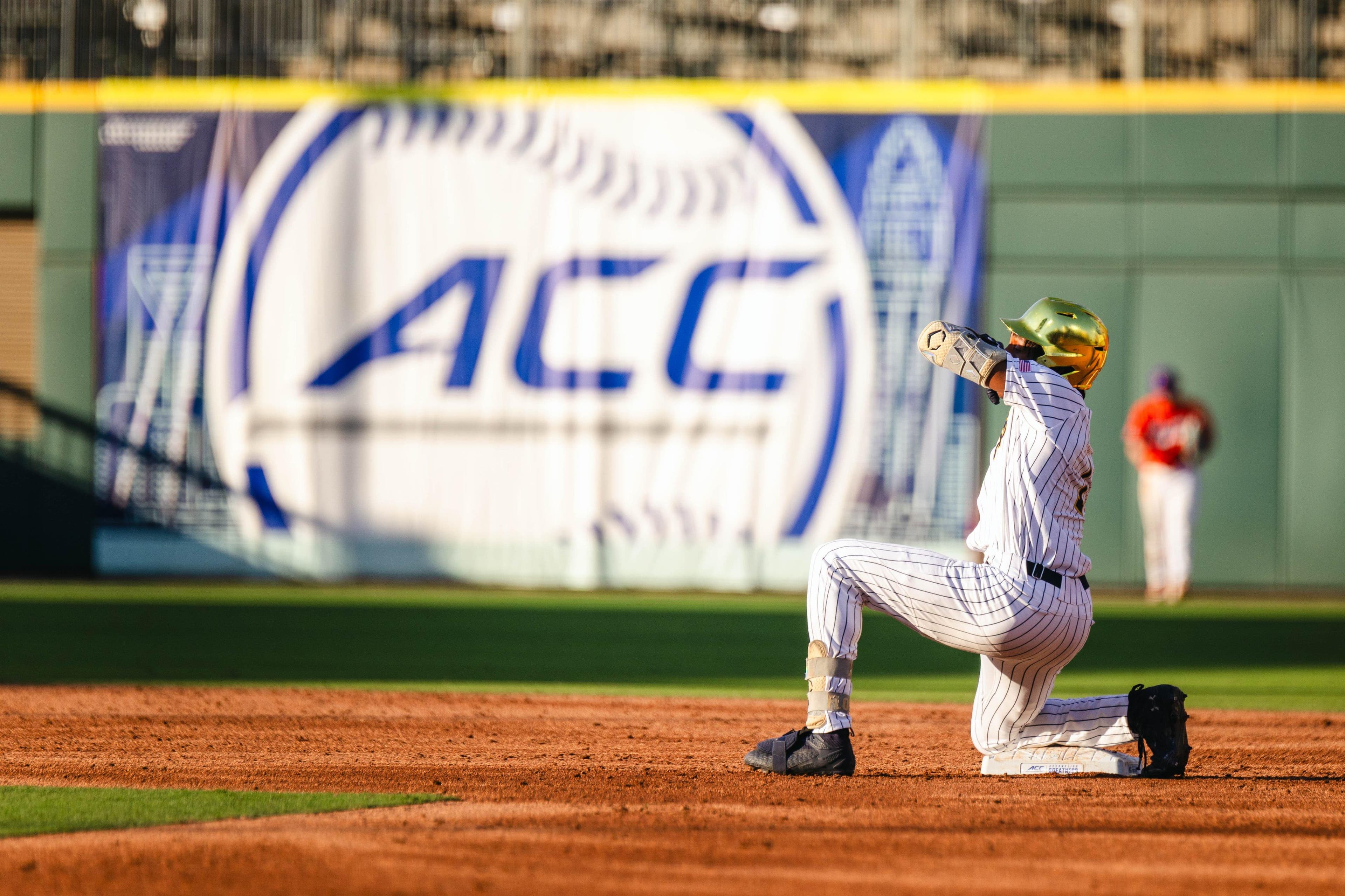 ACC BASEBALL TOURNAMENT: Irish advance after 5-4 win over Clemson