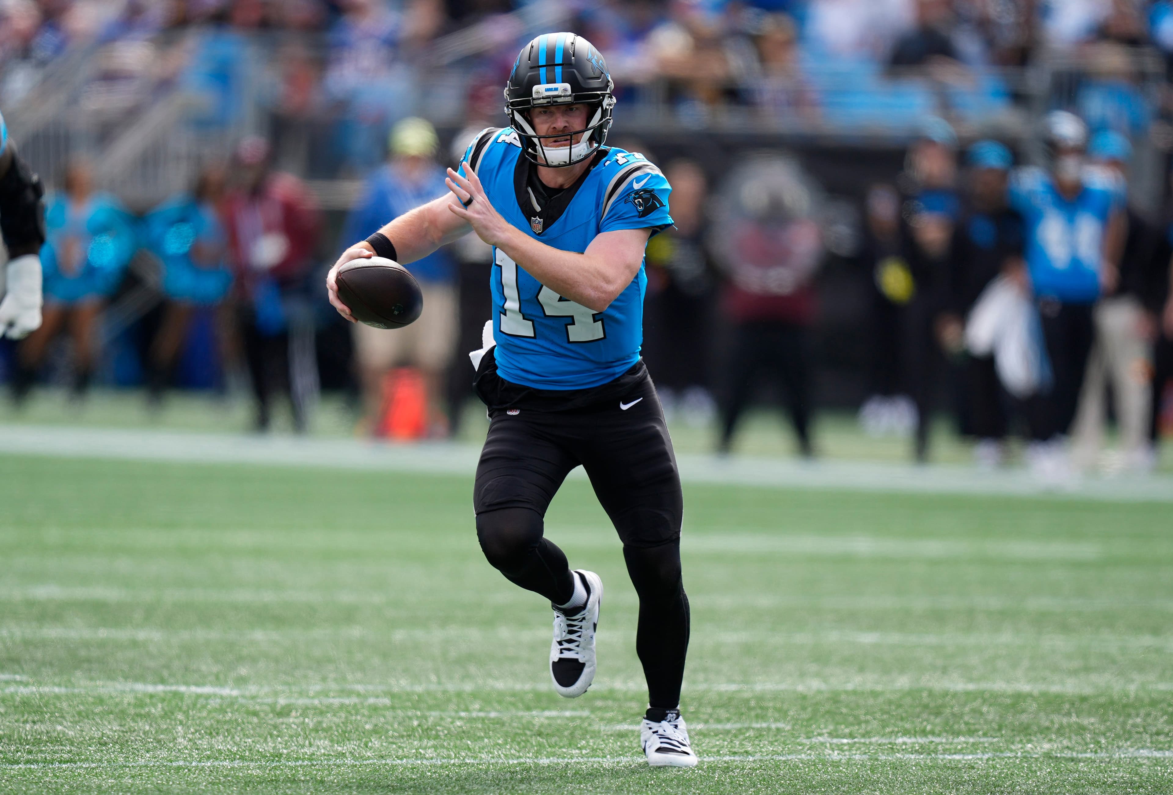 Panthers trading Andy Dalton to Eagles for draft pick